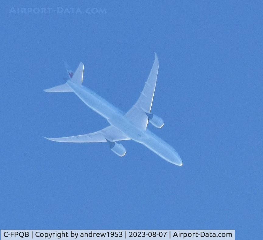 C-FPQB, 2016 Boeing 787-9 Dreamliner C/N 35270, C-FPQB over the Bristol Channel.