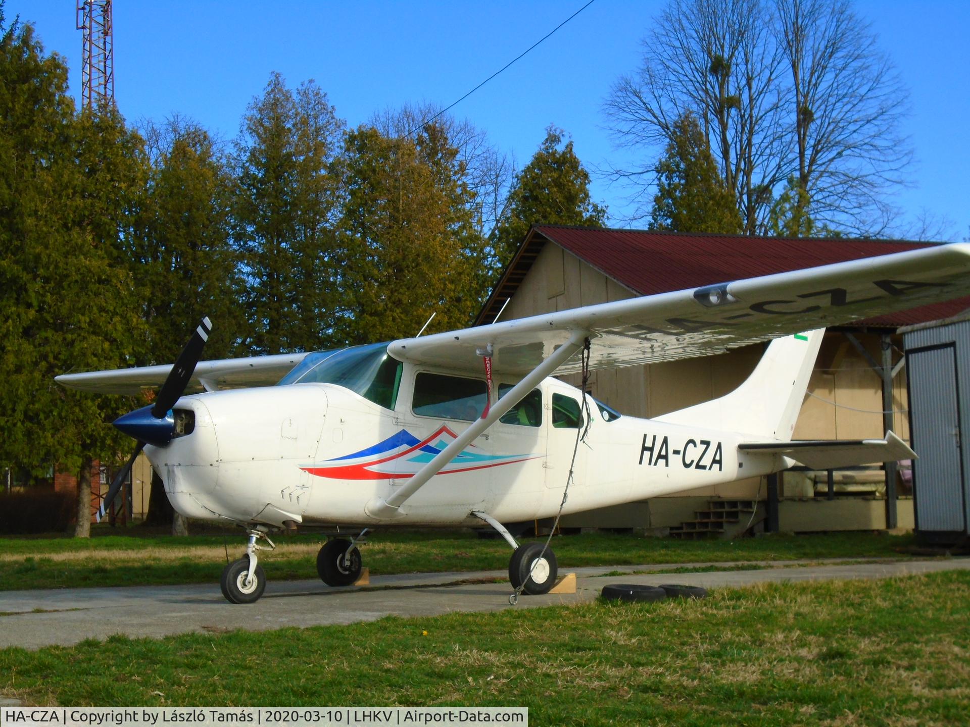 HA-CZA, 1964 Cessna 205A C/N 205-0556, A Cessna for skydivers...