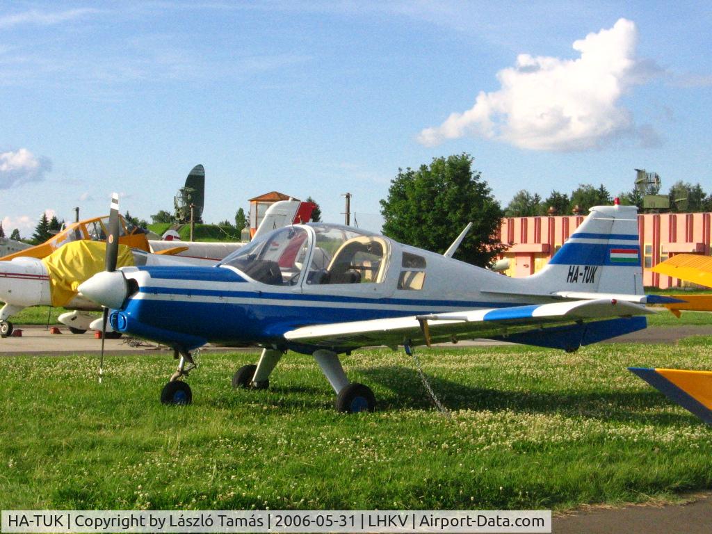 HA-TUK, 1972 Scottish Aviation Sk.61D Bulldog C/N BH100/145, A civilian Bulldog