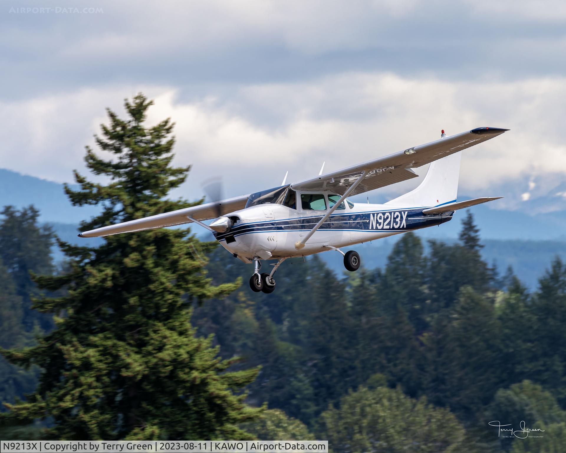 N9213X, 1961 Cessna 182E Skylane C/N 18253613, KAWO