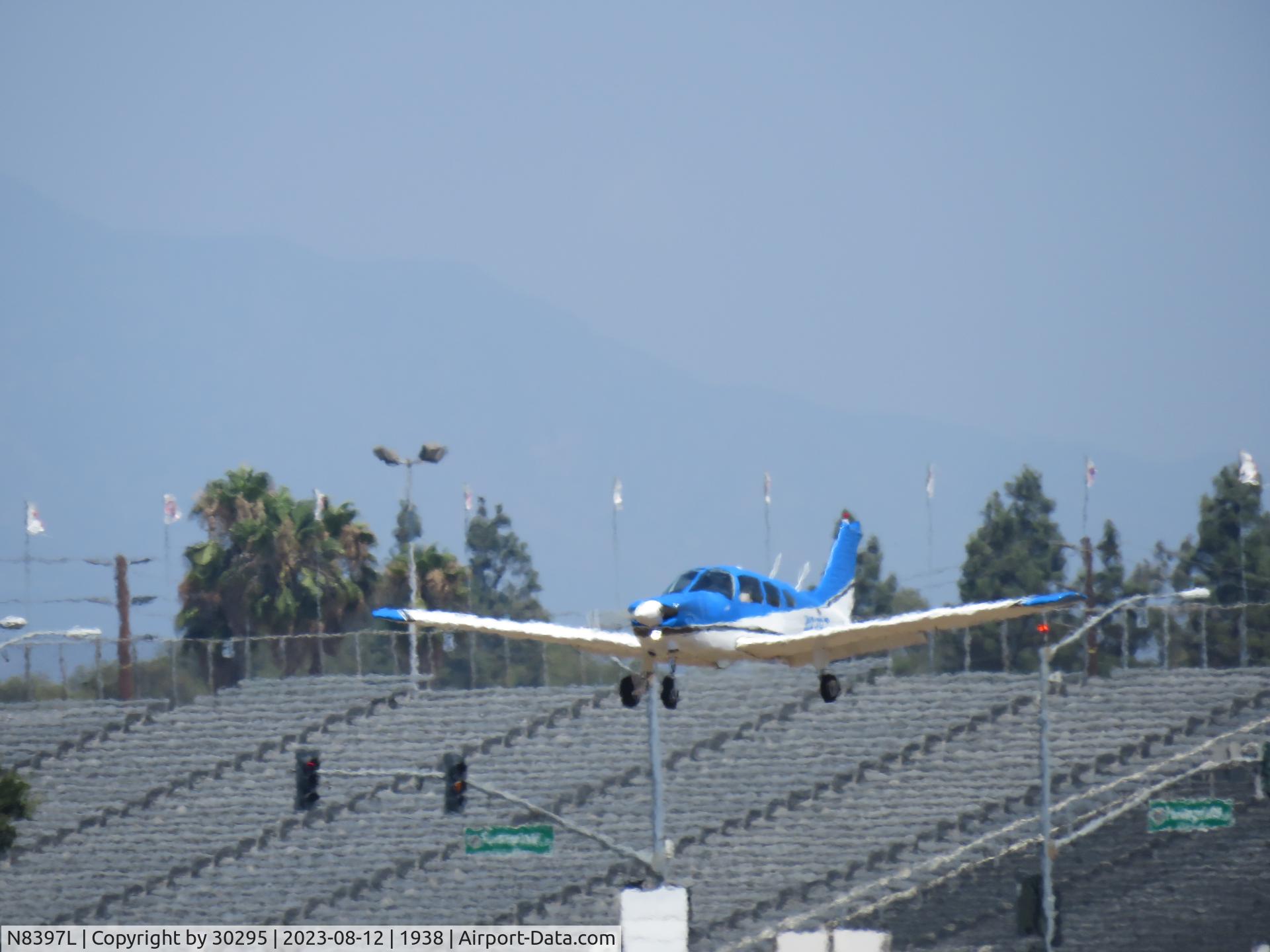 N8397L, 1981 Piper PA-28-181 C/N 28-8190252, Over the outer fence
