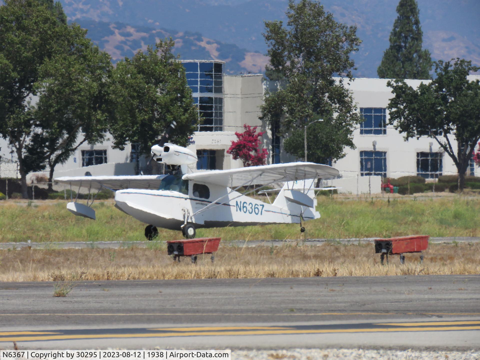 N6367, 1977 McNeil Anderson Kingfisher C/N 56, Strong crosswind