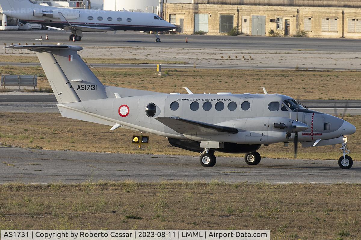 AS1731, 2015 Beechcraft B200GT C/N BY-249, Park 7