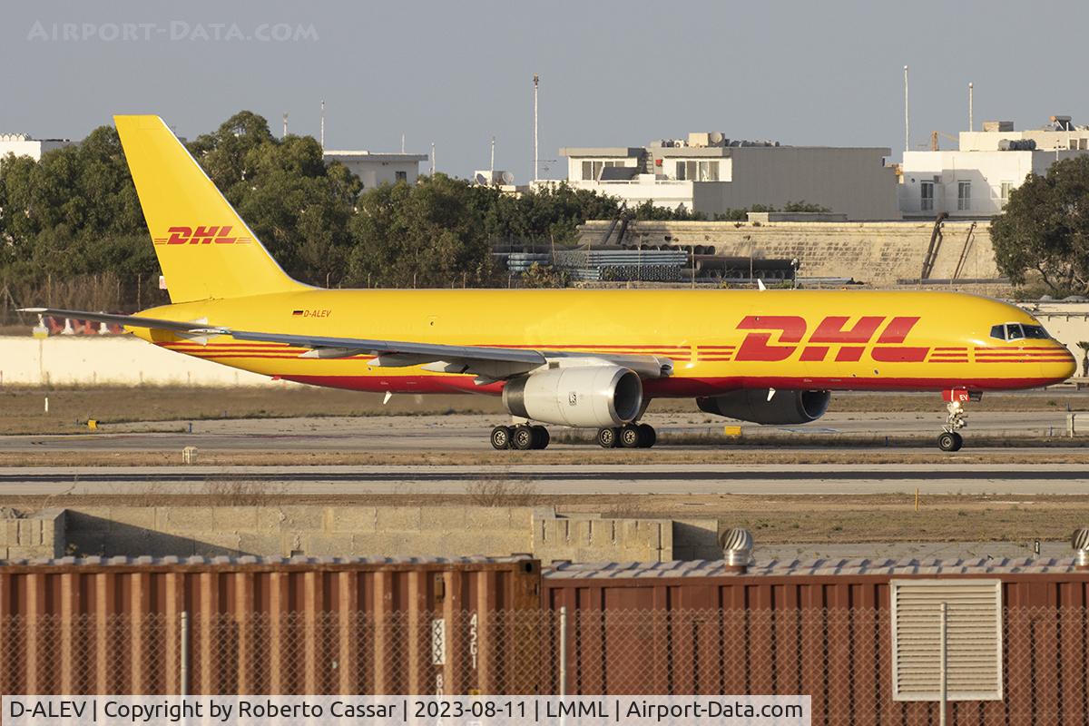 D-ALEV, 1996 Boeing 757-28A C/N 28161, Golf