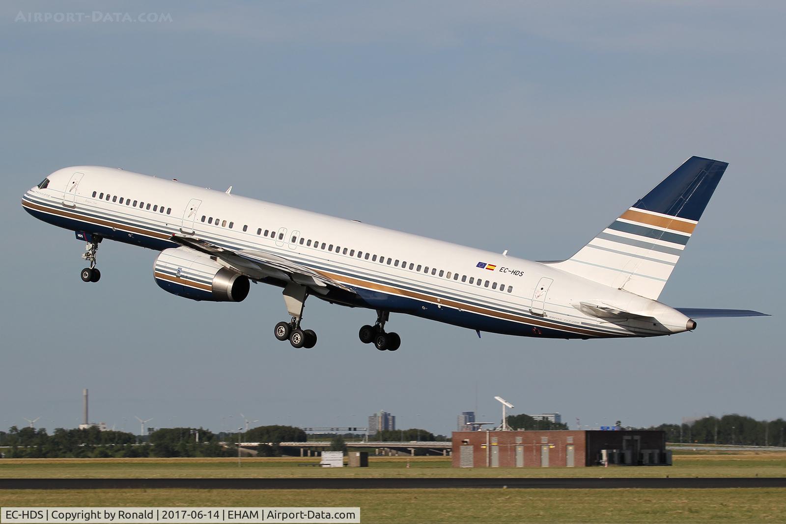 EC-HDS, 1999 Boeing 757-256 C/N 26252, at spl
