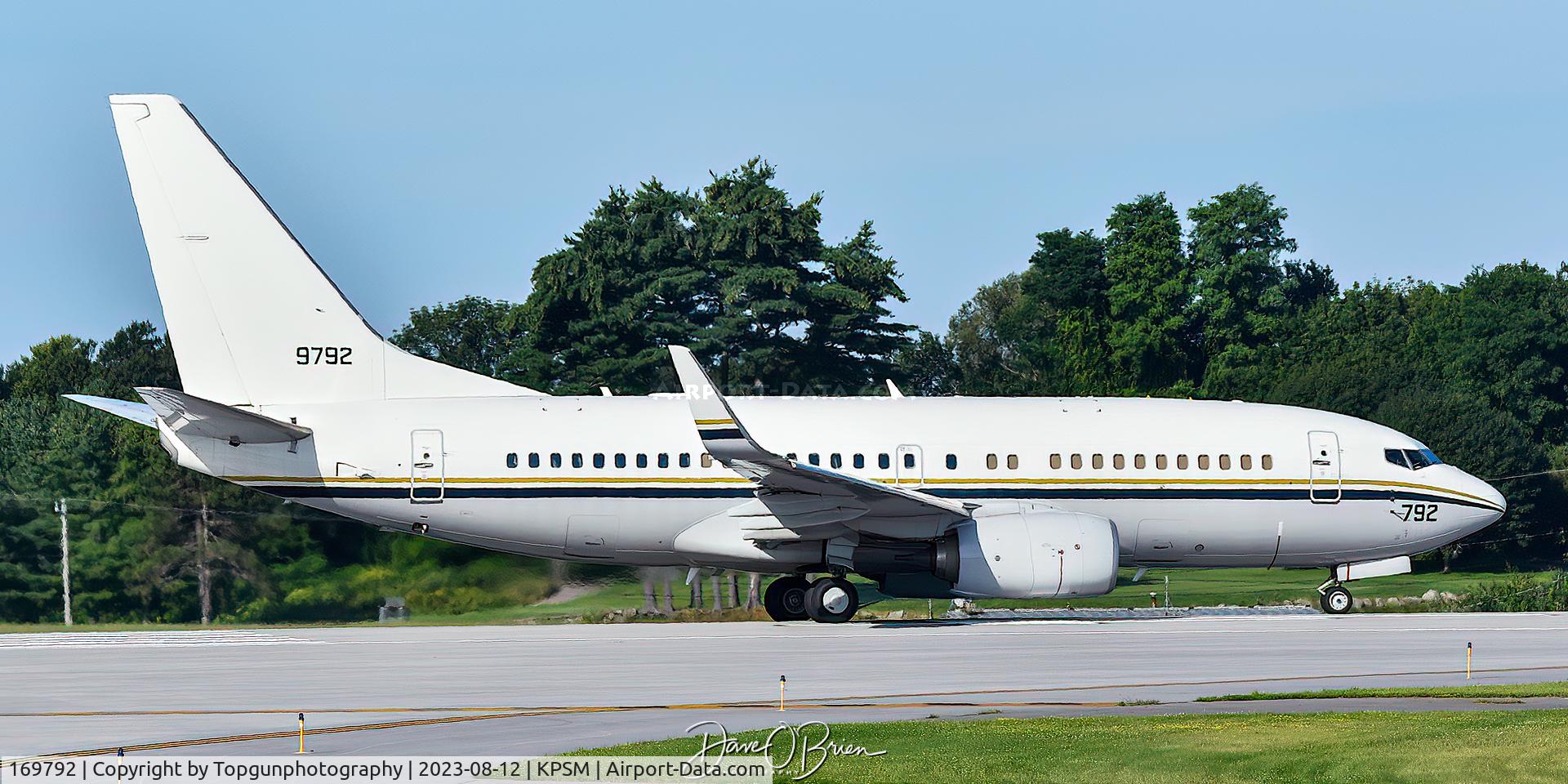 169792, Boeing C-40A C/N 65395, cleared for takeoff