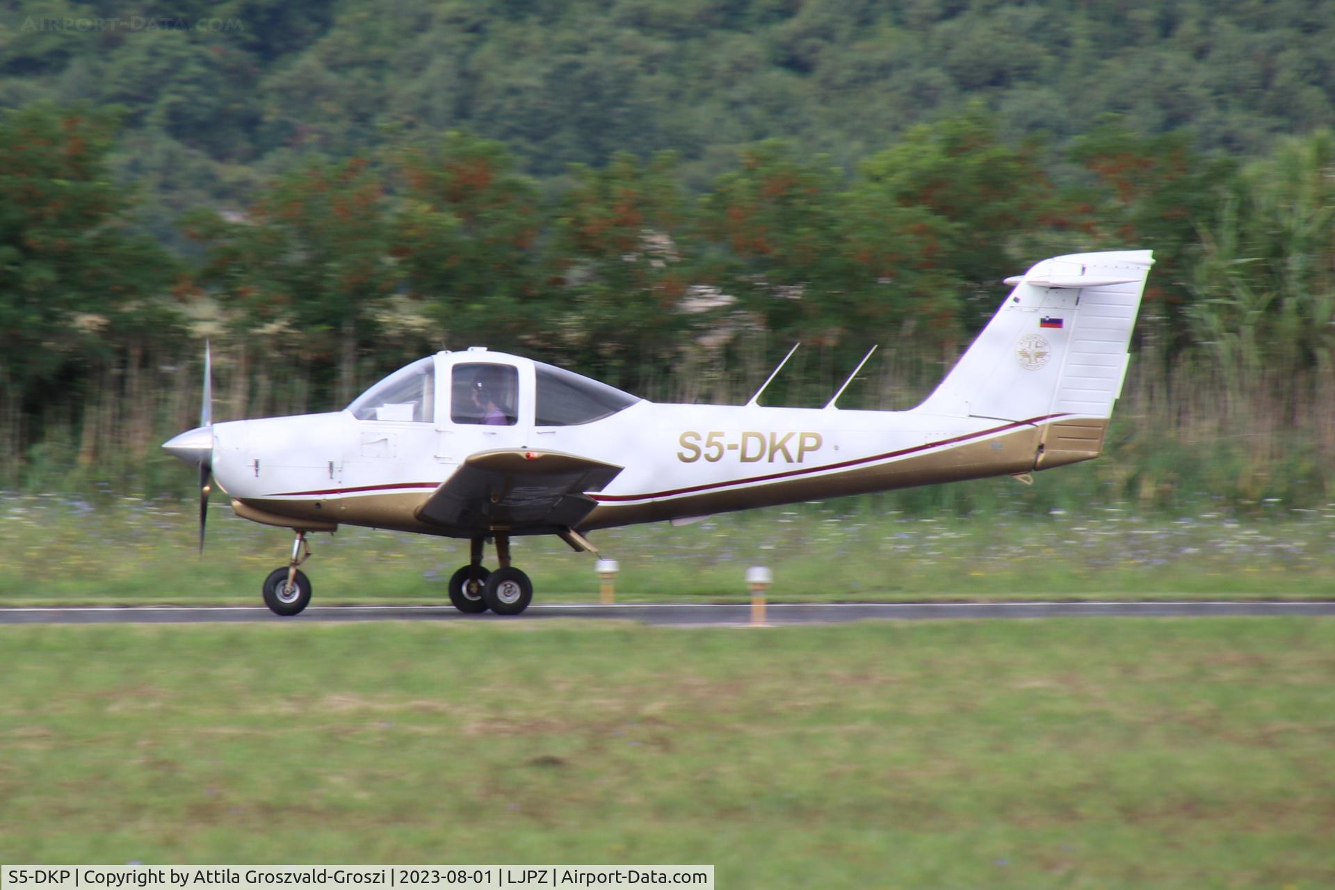 S5-DKP, 1978 Piper PA-38-112 Tomahawk Tomahawk C/N 38-78A0583, LJPZ - Portorož Airport, Slovenia