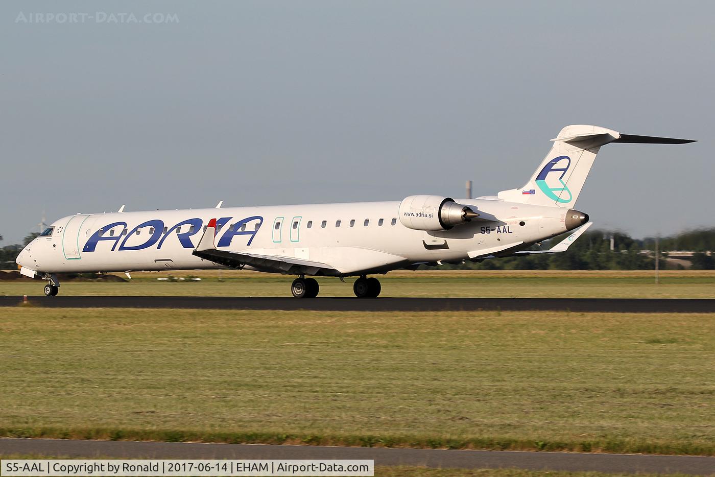S5-AAL, 2007 Bombardier CRJ-900LR (CL-600-2D24) C/N 15129, at spl