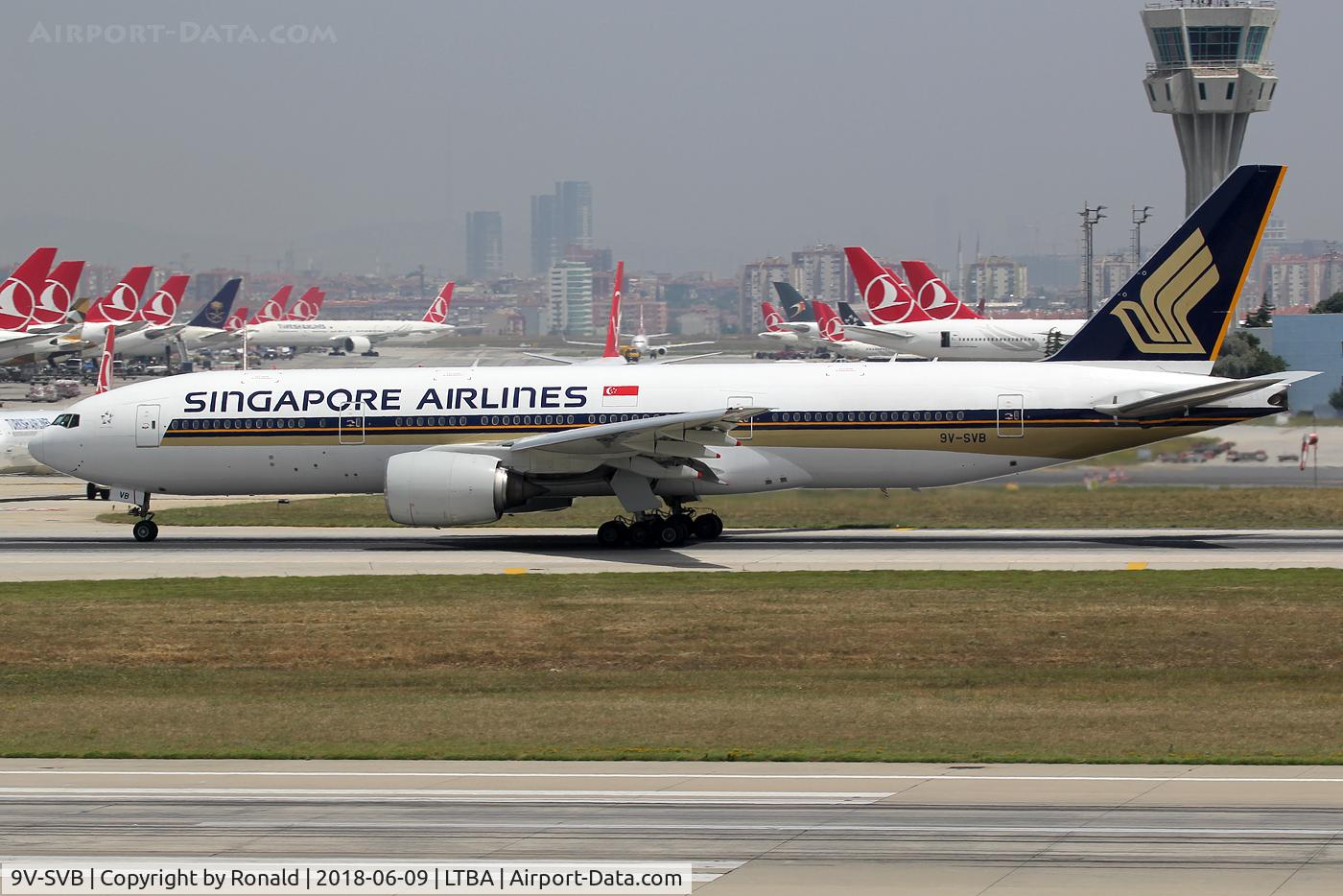 9V-SVB, 2001 Boeing 777-212/ER C/N 28525, at ist