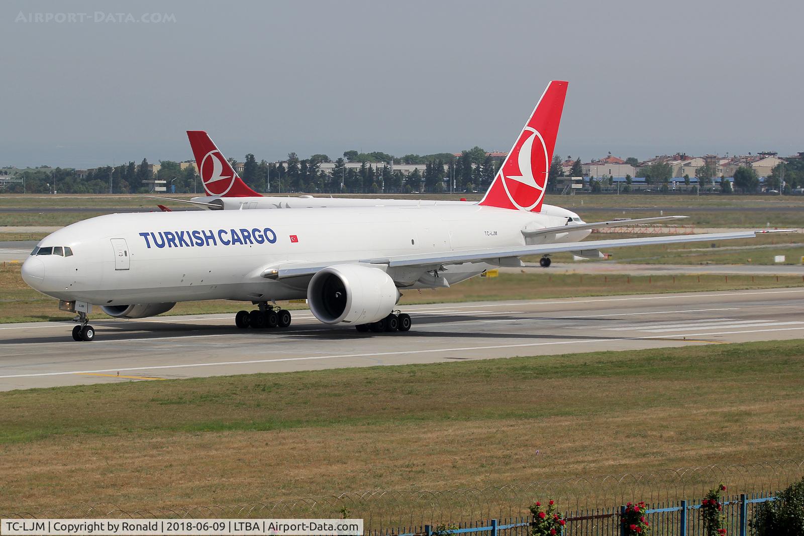 TC-LJM, 2017 Boeing 777-FF2 C/N 60404, at bru