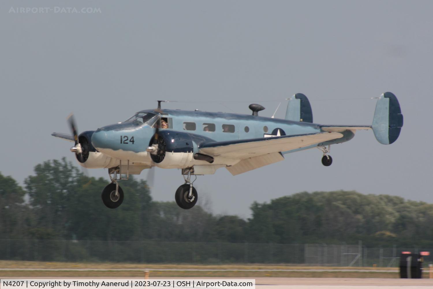 N4207, 1943 Beech UC-45J (RC-45J/SNB-5P/AT-7) Expeditor Expeditor C/N 4664, 1943 Beech UC-45J Expeditor, c/n: 4664, AirVenture 2023