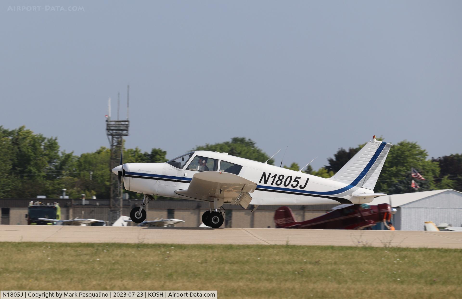 N1805J, 1968 Piper PA-28-140 C/N 28-24233, Piper PA-28-140