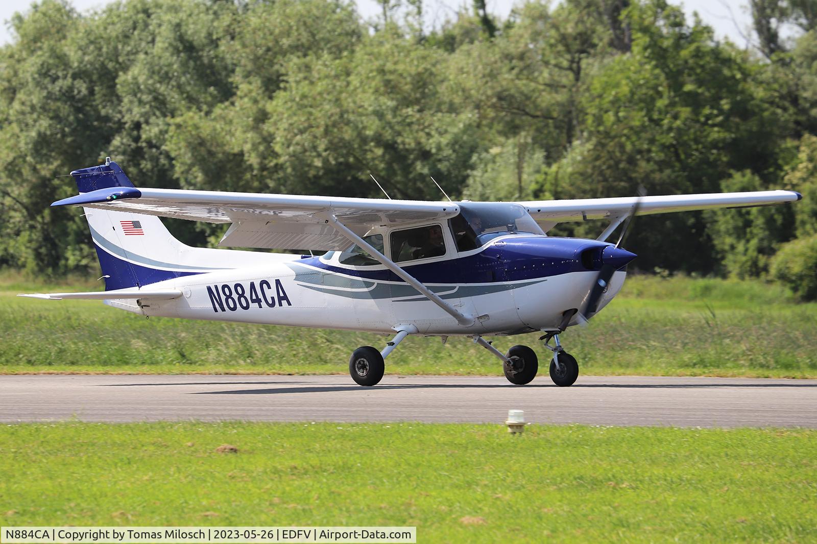 N884CA, 1978 Cessna 172N C/N 17271876, Worms (ZQV / EDFV), Germany