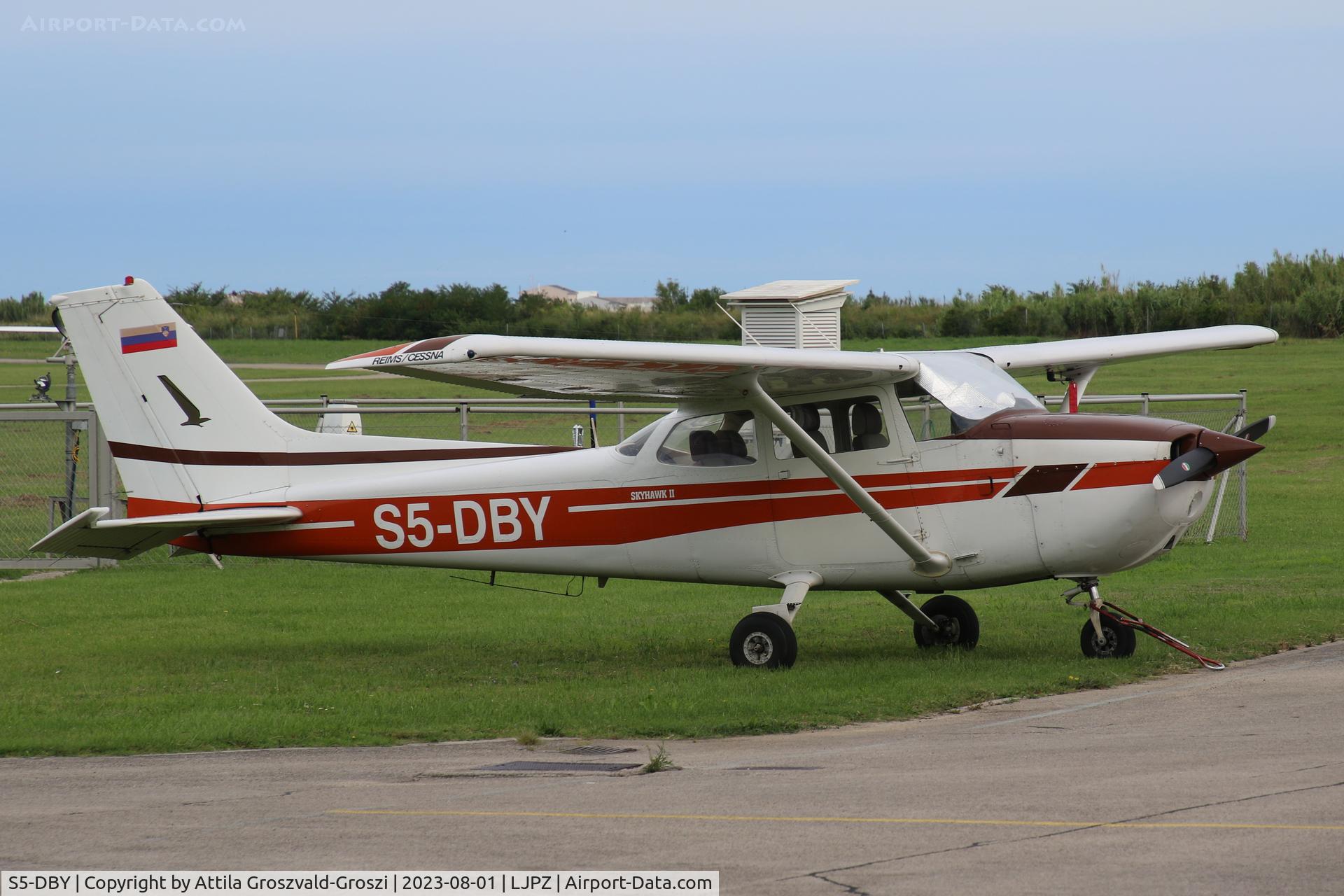 S5-DBY, 1979 Reims F172N Skyhawk II 100 Skyhawk C/N F17201782, LJPZ - Portorož Airport, Slovenia