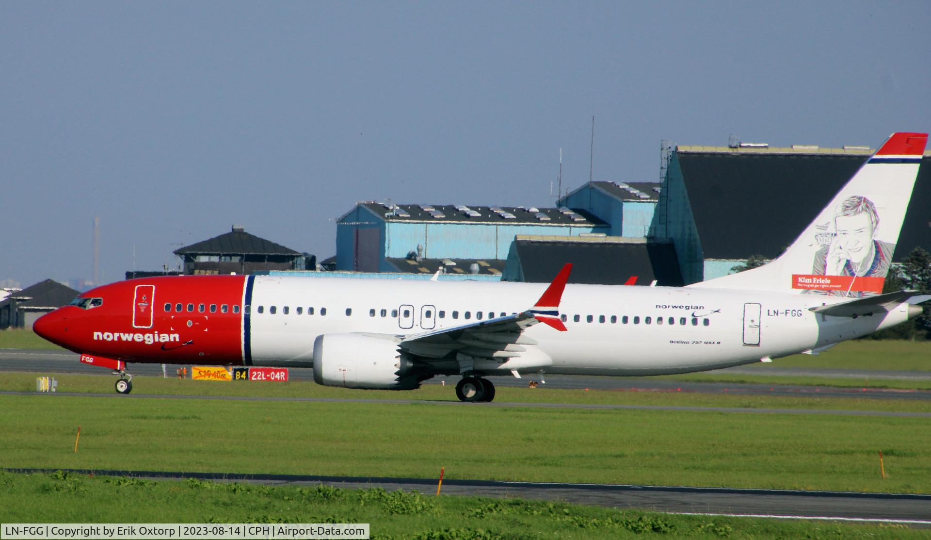 LN-FGG, 2021 Boeing 737-8 MAX C/N 43343, LN-FGG landed rw 22L