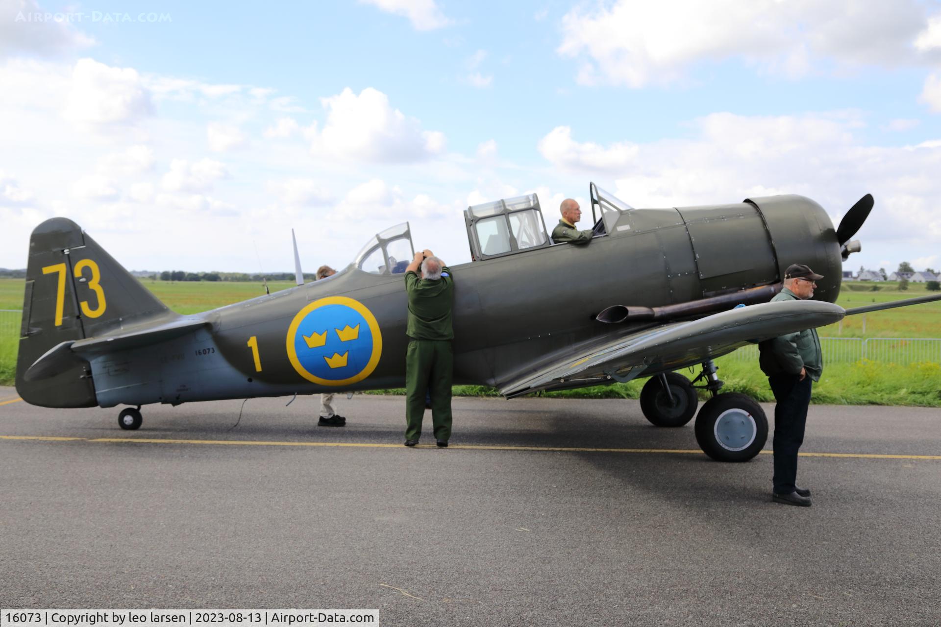 16073, 1943 Noorduyn AT-16-ND (Sk.16A) Texan C/N 14A-1098, Værløse Denmark 13.8.2023