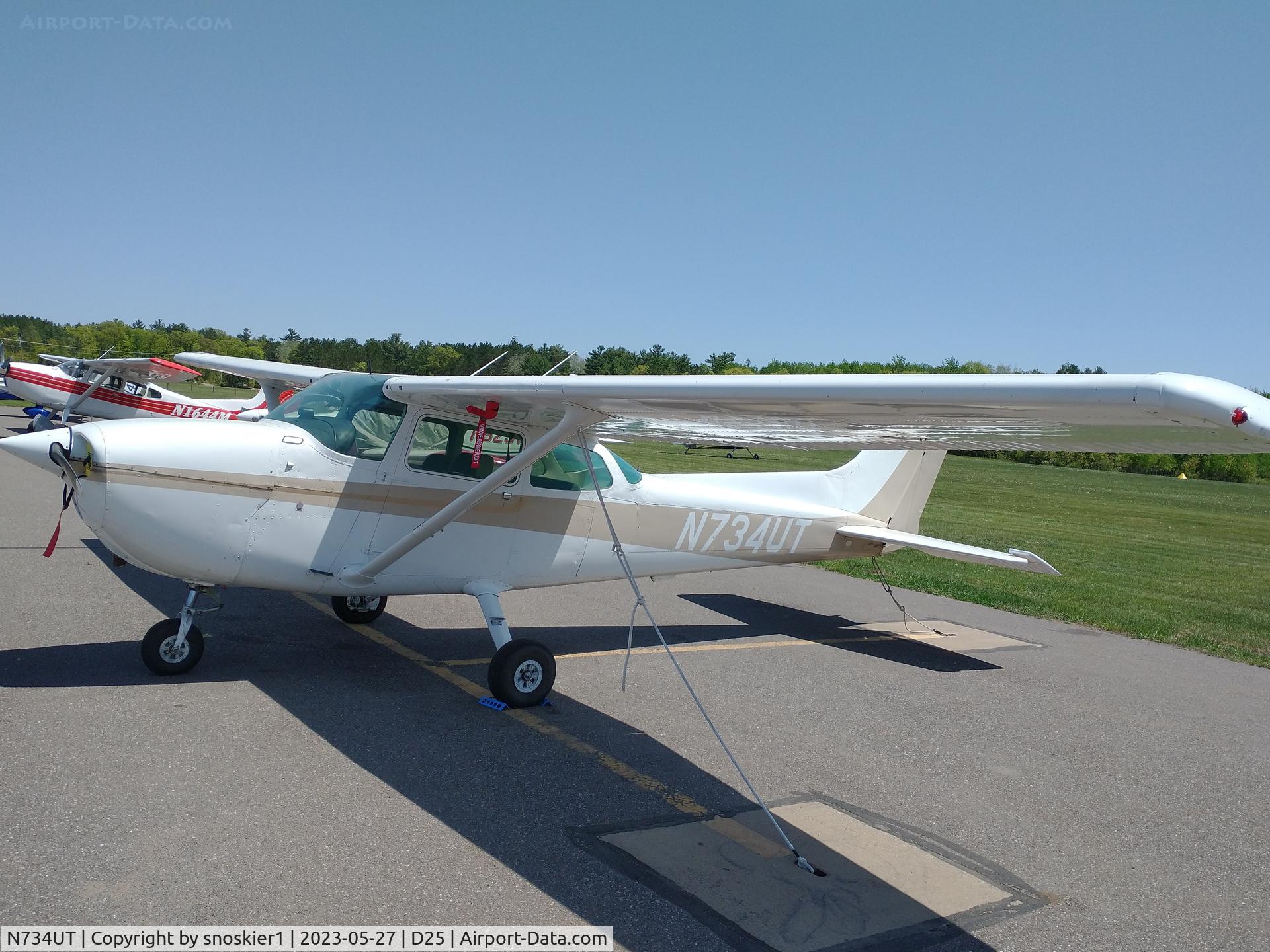 N734UT, 1977 Cessna 172N C/N 17269131, Flyin