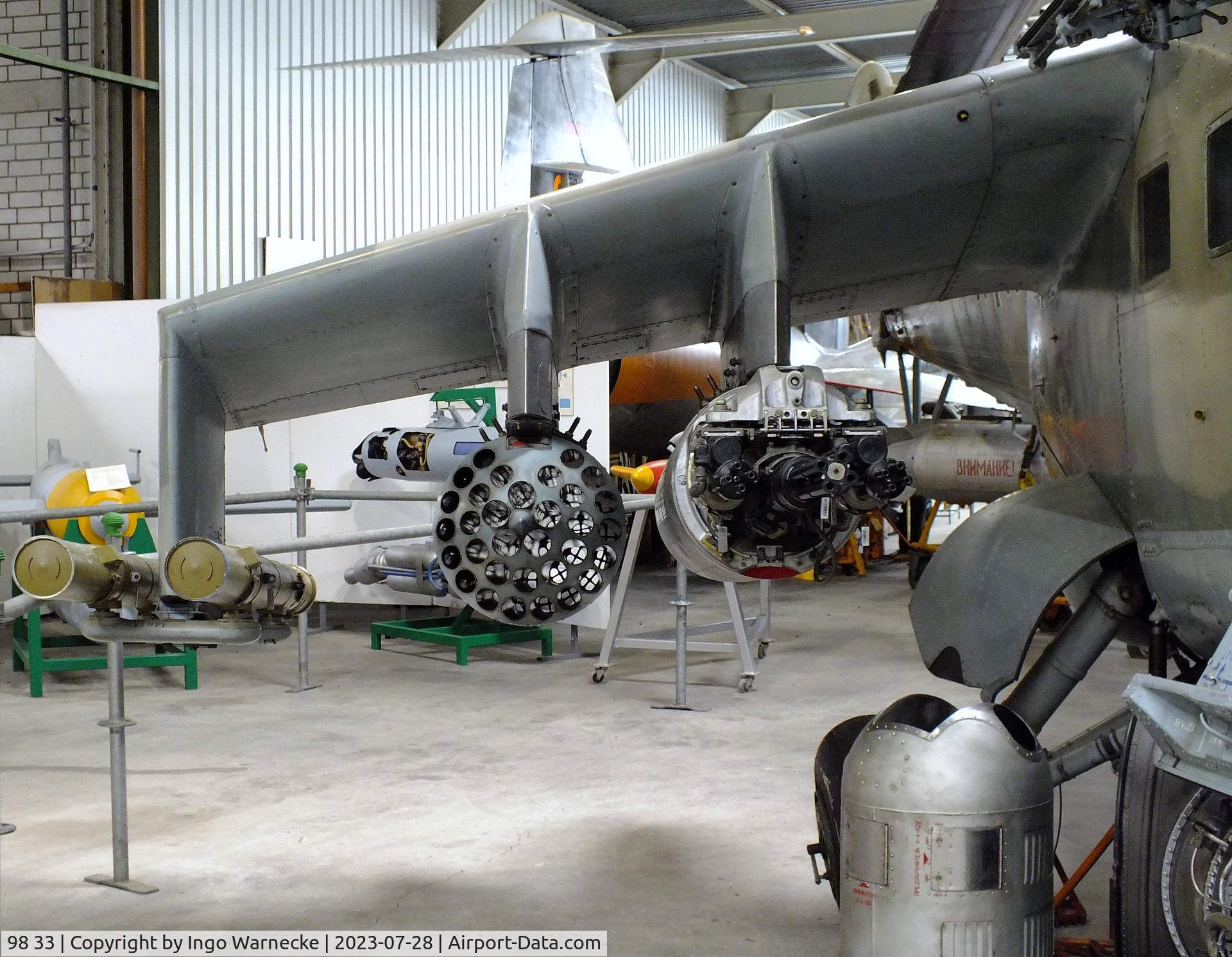 98 33, Mil Mi-24P Hind F C/N 340330, Mil Mi-24P HIND-F at the Wehrtechnische Studiensammlung (WTS), Koblenz