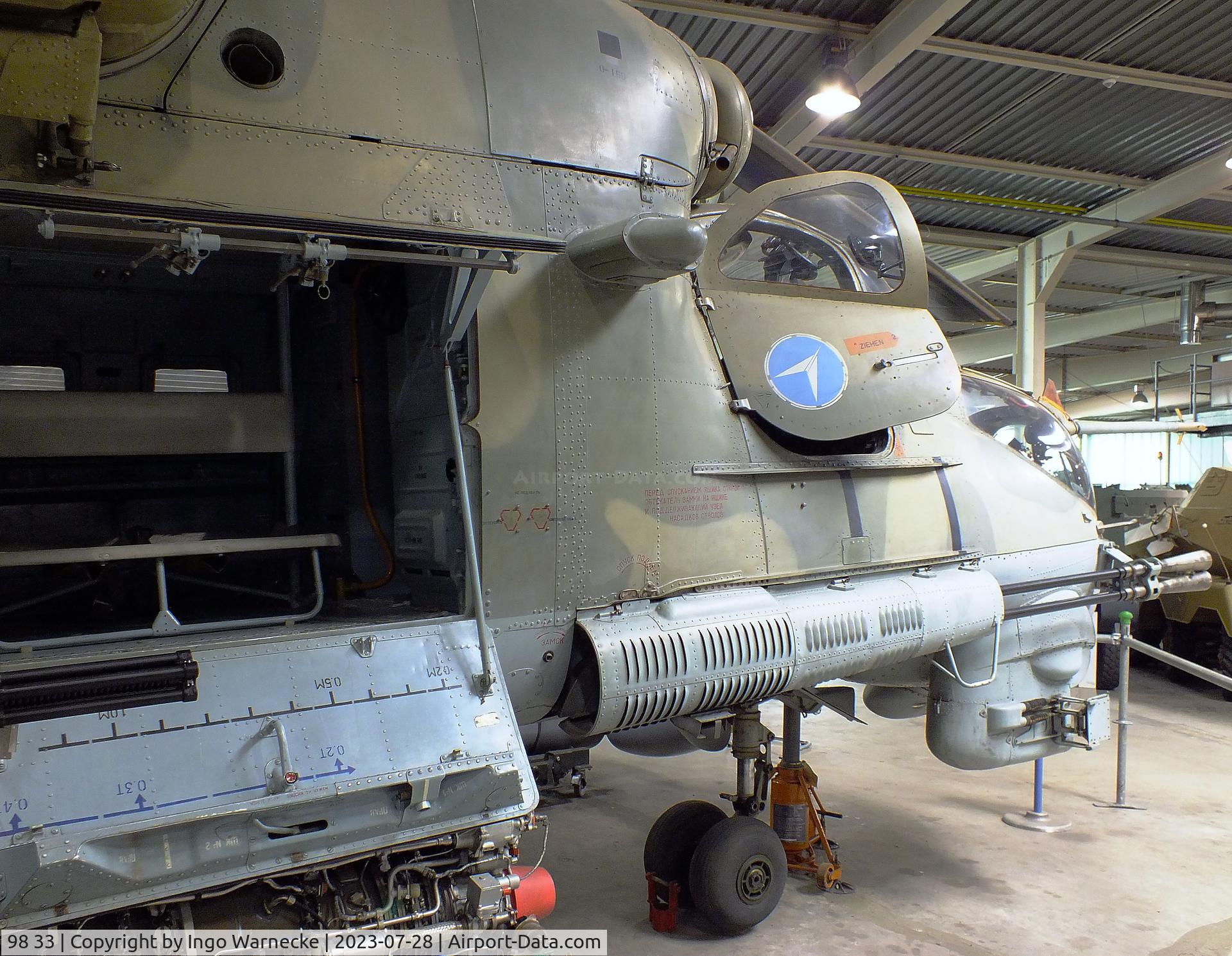 98 33, Mil Mi-24P Hind F C/N 340330, Mil Mi-24P HIND-F at the Wehrtechnische Studiensammlung (WTS), Koblenz