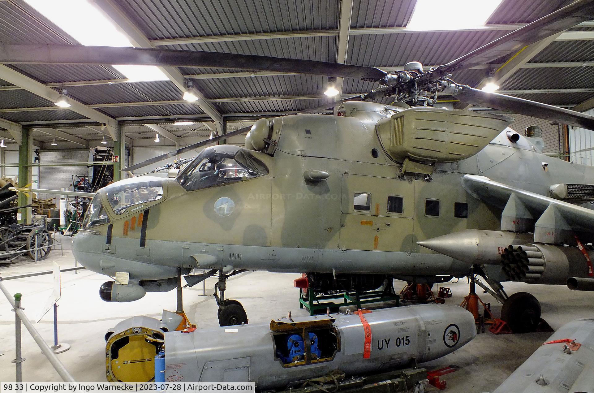 98 33, Mil Mi-24P Hind F C/N 340330, Mil Mi-24P HIND-F at the Wehrtechnische Studiensammlung (WTS), Koblenz