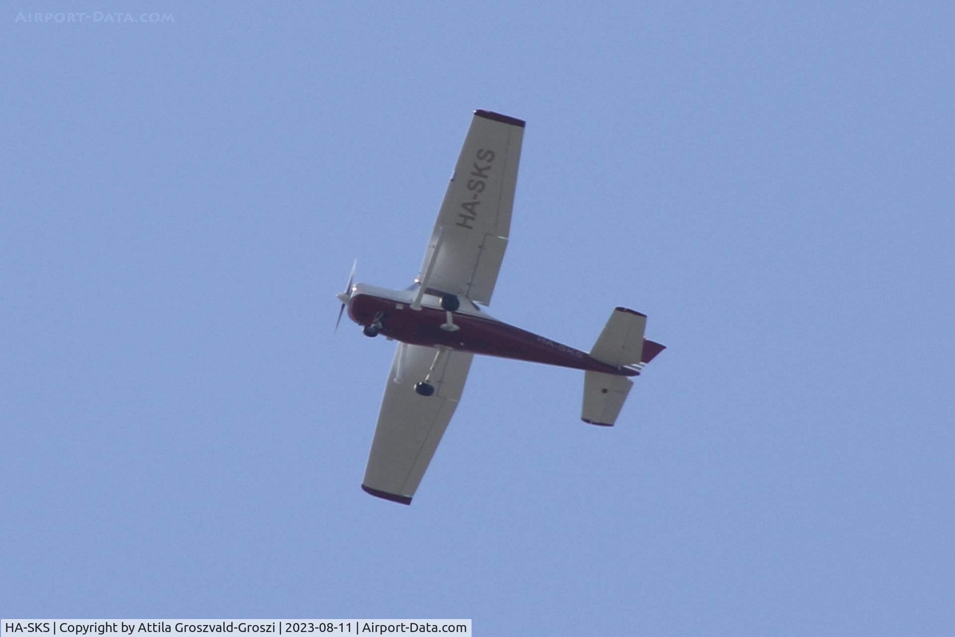 HA-SKS, 1984 Cessna 152 C/N 15285904, In the airspace of the city of Ráckeve, Hungary
