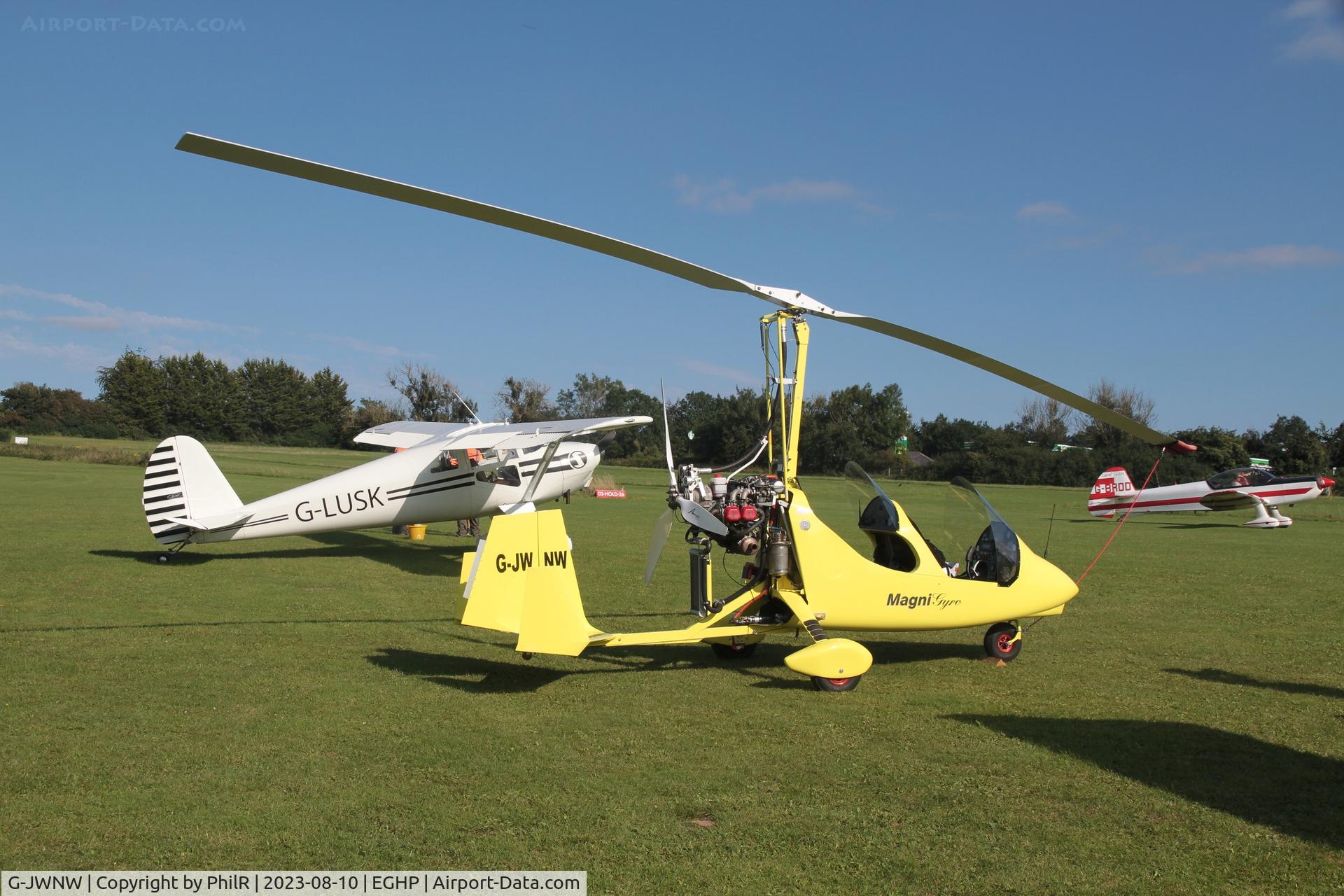 G-JWNW, 2010 Magni Gyro M-16C Tandem Trainer C/N 16-10-5644, G-JWNW 2010 Magni Gyro Ltd Magni M16C Tandem Trainer Popham