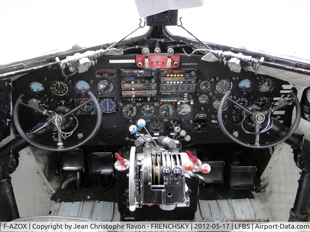 F-AZOX, 1945 Douglas DC-3C-S1C3G (C-47B-35-DK) C/N 16604, A propos de l'appareil :
F-AZOX
MSN 33352Douglas C-47B Dakota Mk4






















Seine Aviation