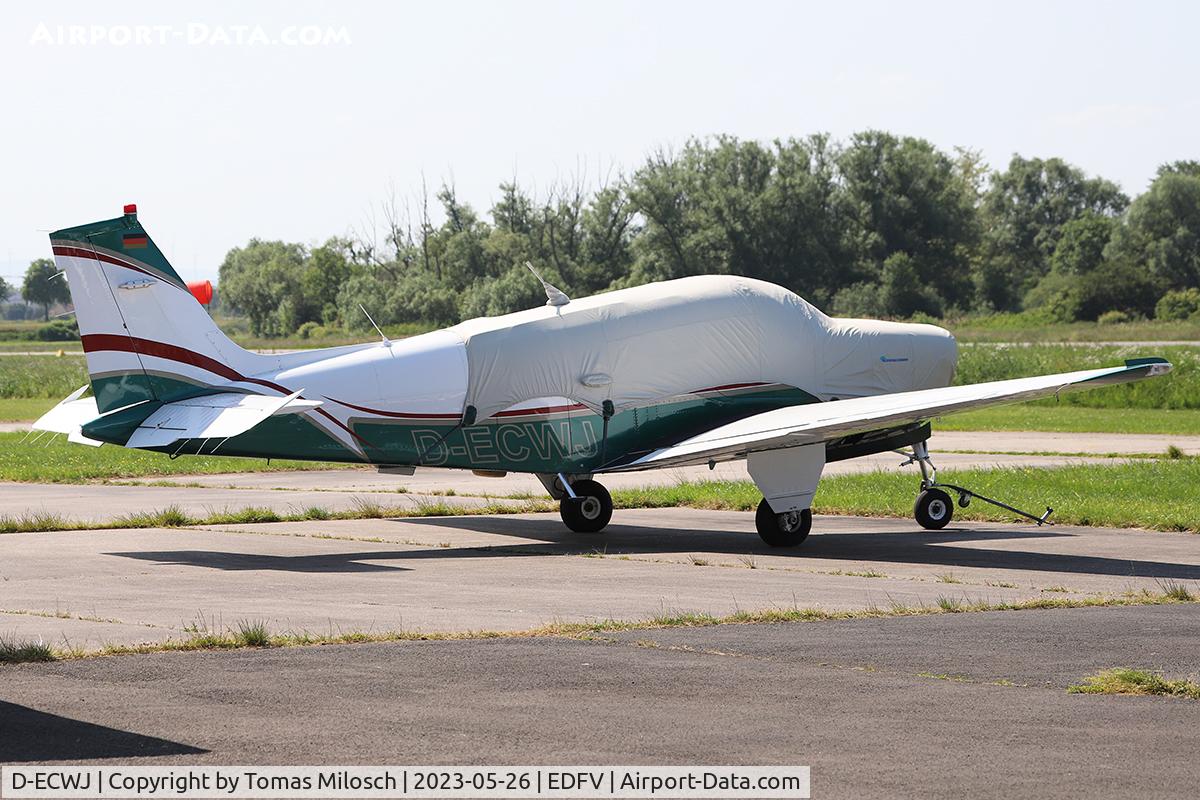D-ECWJ, 1991 Beech B36TC Bonanza C/N EA-517, Worms (ZQV / EDFV), Germany