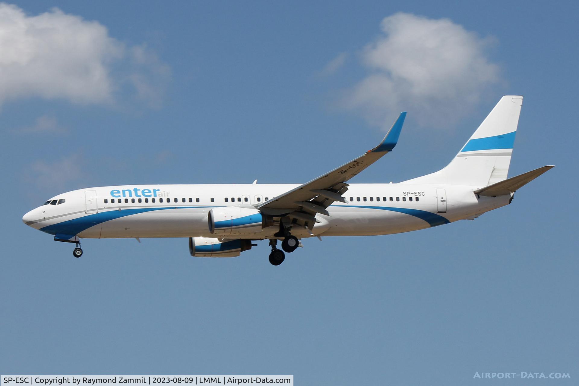 SP-ESC, 2001 Boeing 737-8AS C/N 29933, B737-800 SP-ESC Enter Air