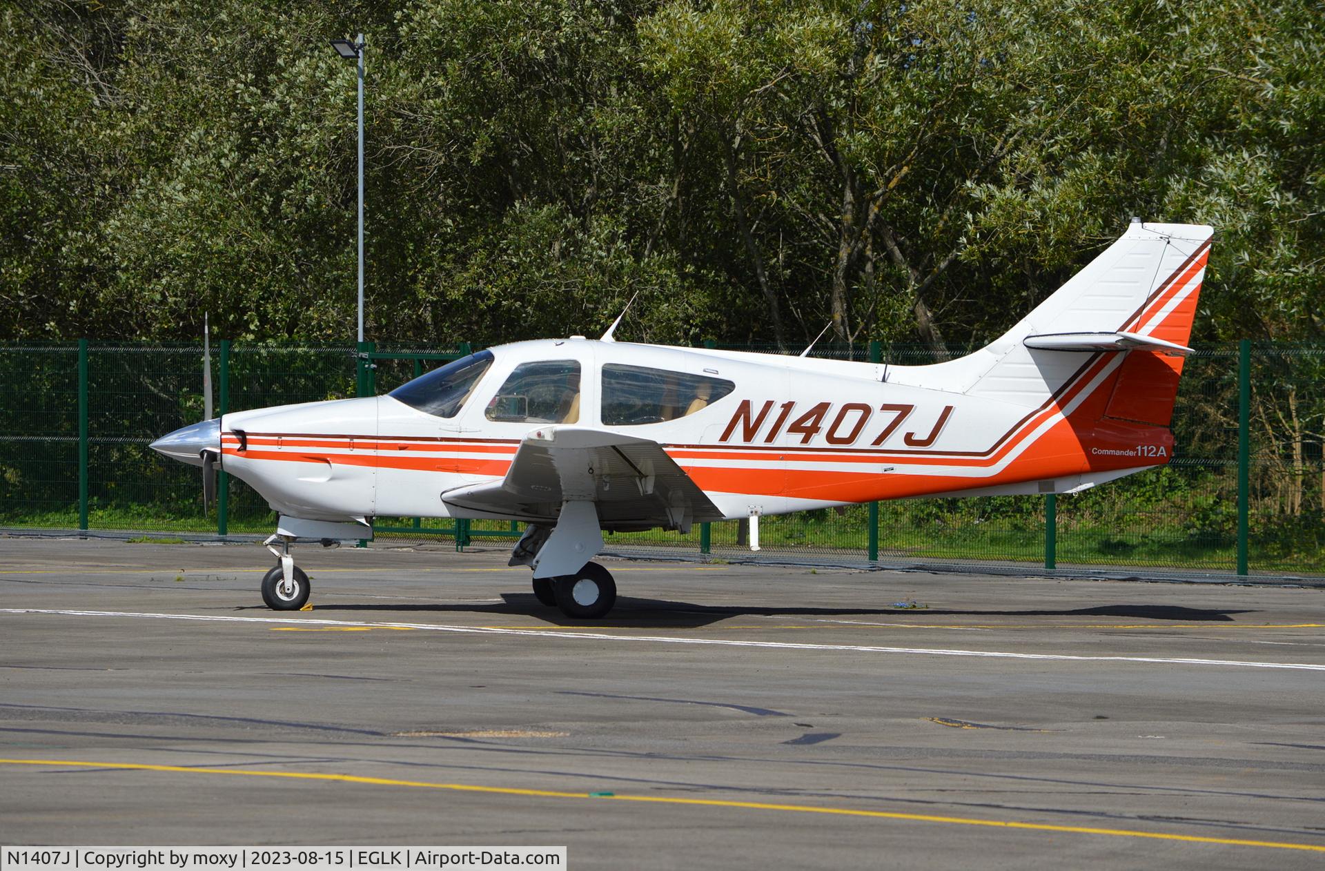N1407J, 1975 Rockwell International 112A Commander C/N 407, Rockwell International 112A Commander at Blackbushe.