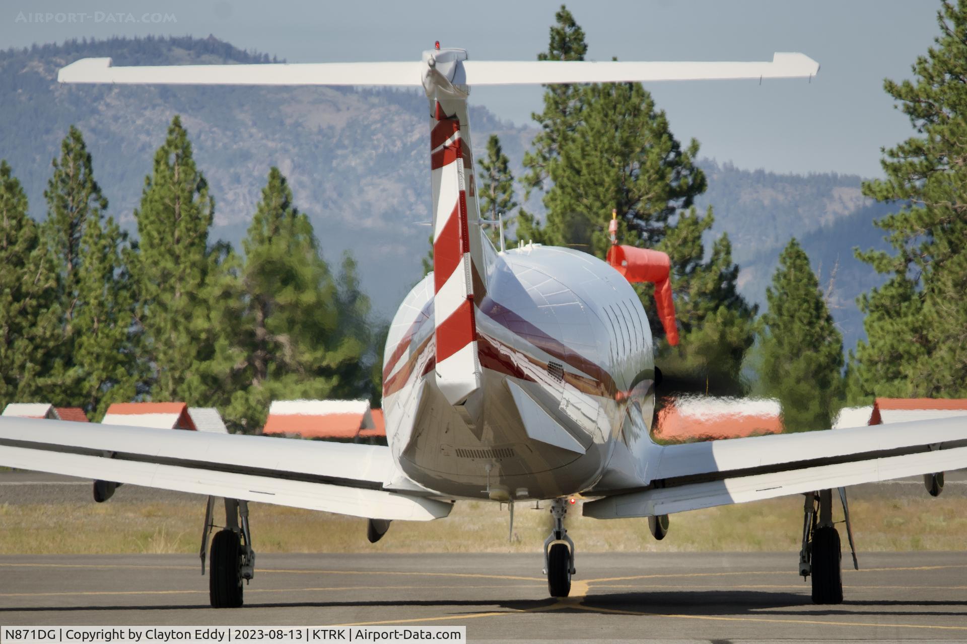 N871DG, 2013 Pilatus PC-12/47E C/N 1402, Truckee Tahoe airport California 2023.