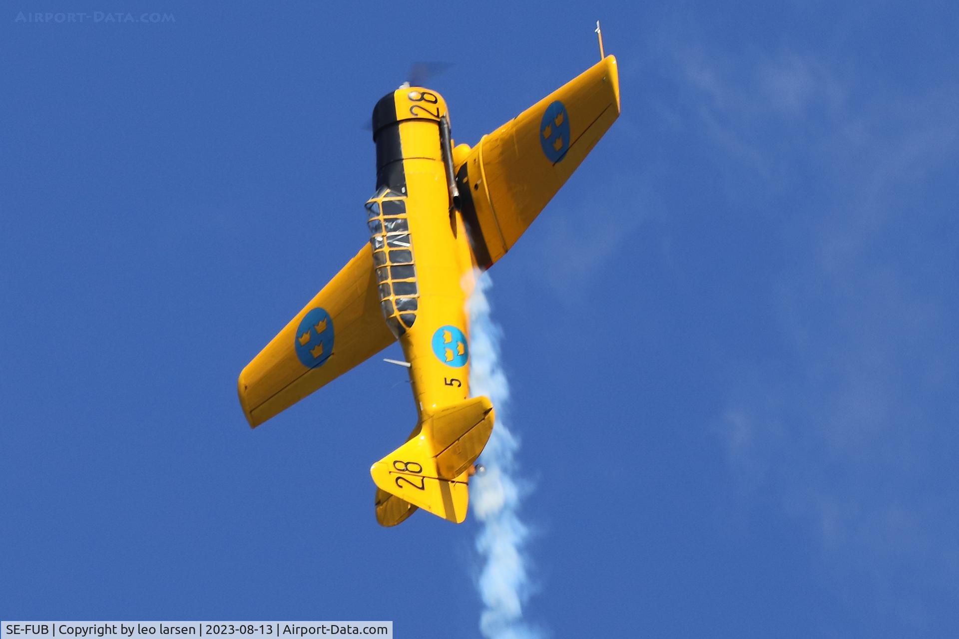 SE-FUB, 1943 Noorduyn Sk.16A Harvard C/N 14-725, Værløse Denmark 13.8.2023