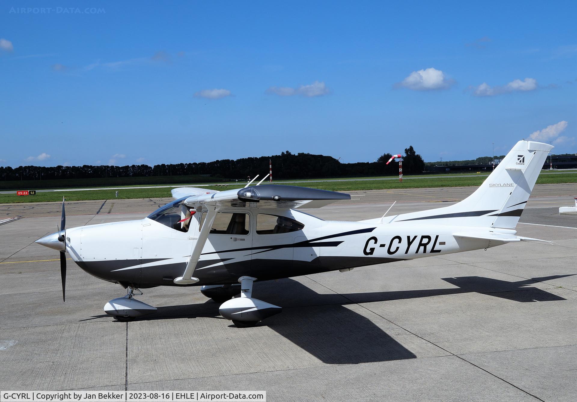 G-CYRL, 2011 Cessna 182T Skylane C/N 18282295, Lelystad Airport