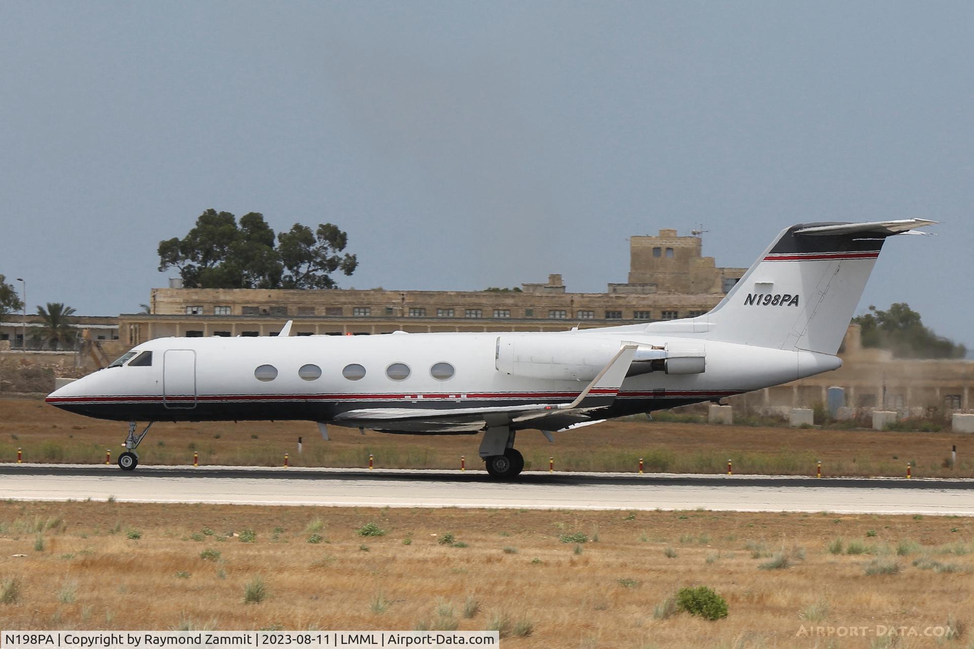 N198PA, 1986 Gulfstream Aerospace G-1159A Gulfstream III C/N 482, Gulfstream Aerospace G-1159A N198PA Phoenix Air