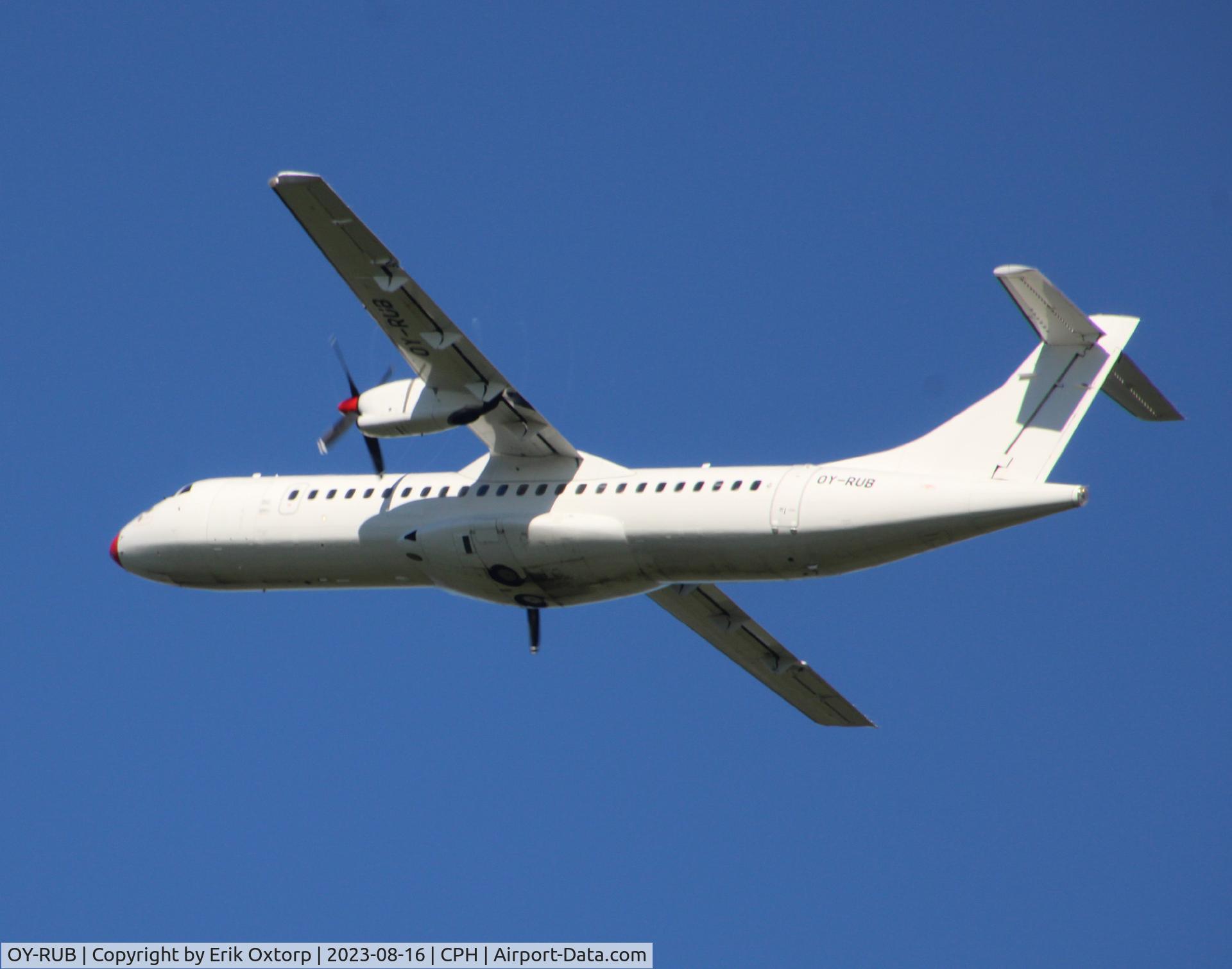 OY-RUB, 1992 ATR 72-202 C/N 301, OY-RUB taking off rw 22R
