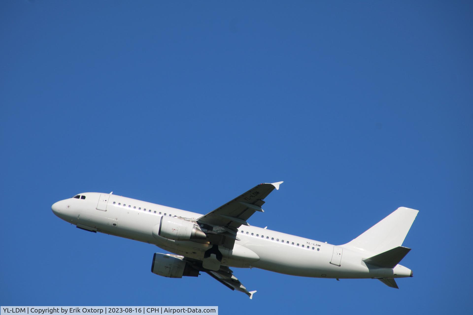 YL-LDM, 2006 Airbus A320-214 C/N 2975, YL-LDM taking off rw 22R. Operating om behalf of SAS
