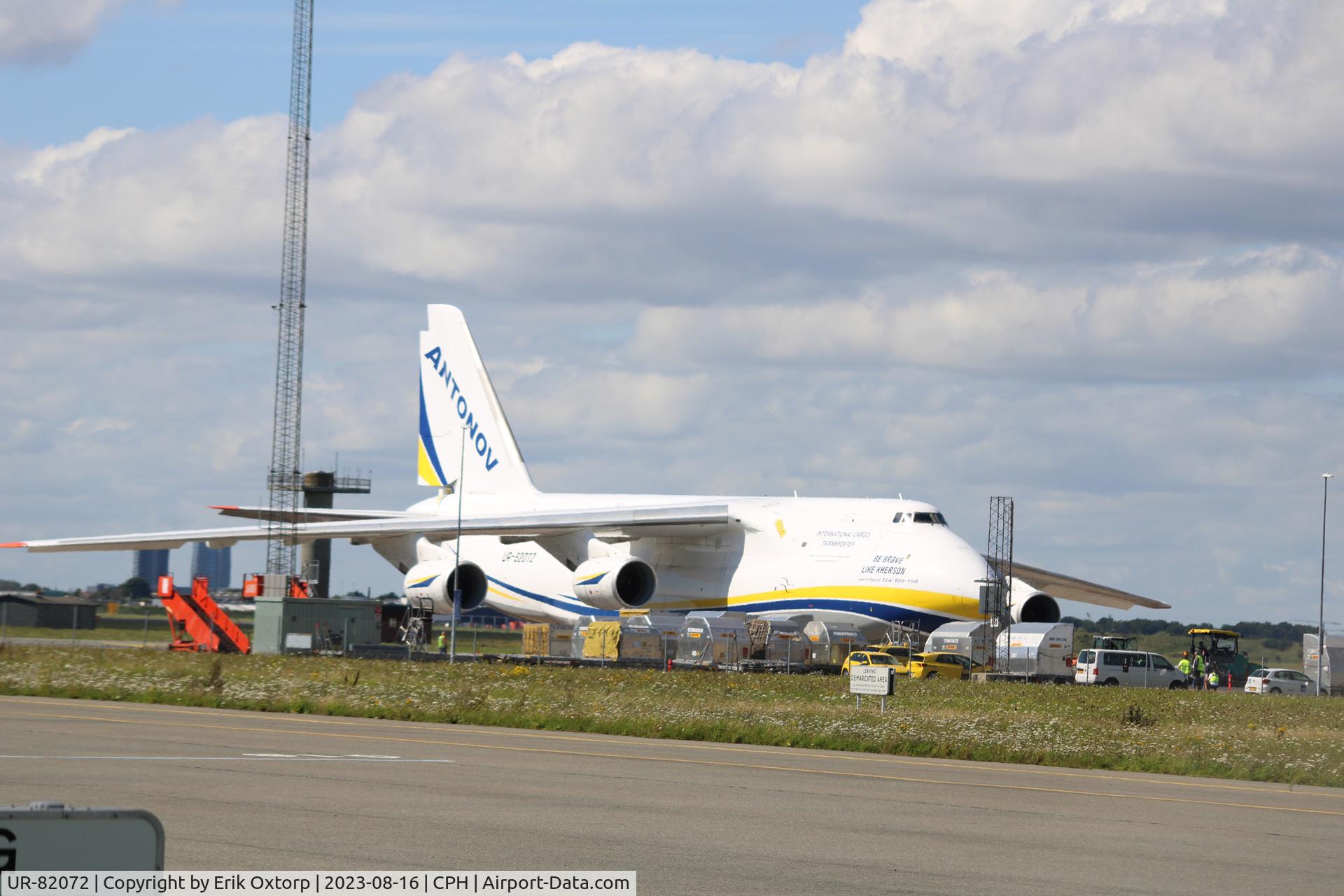 UR-82072, 1993 Antonov An-124-100 Ruslan C/N 9773053359136, UR82072 in CPH