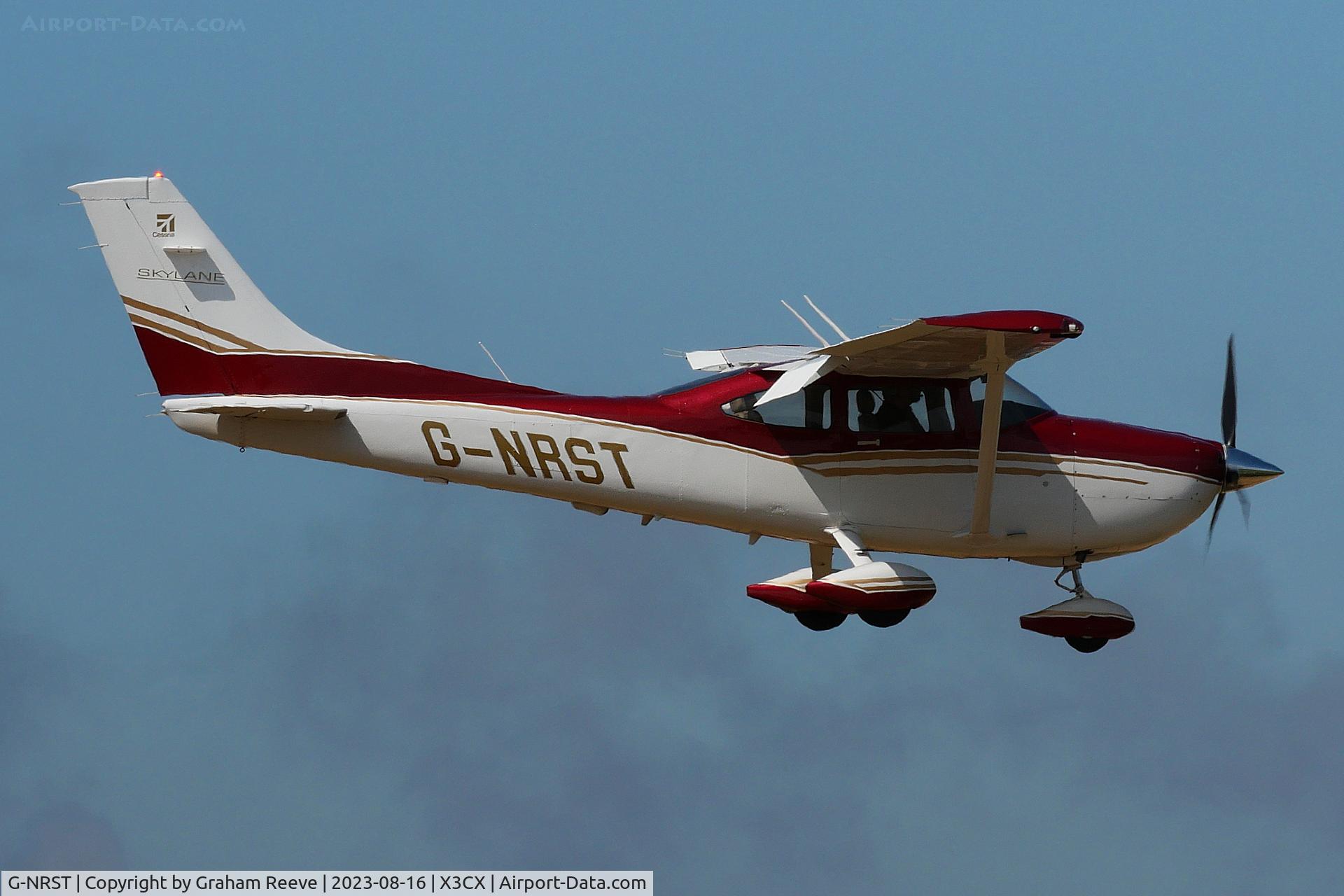 G-NRST, 2018 Cessna 182T Skylane C/N 18283039, Landing at Northrepps.