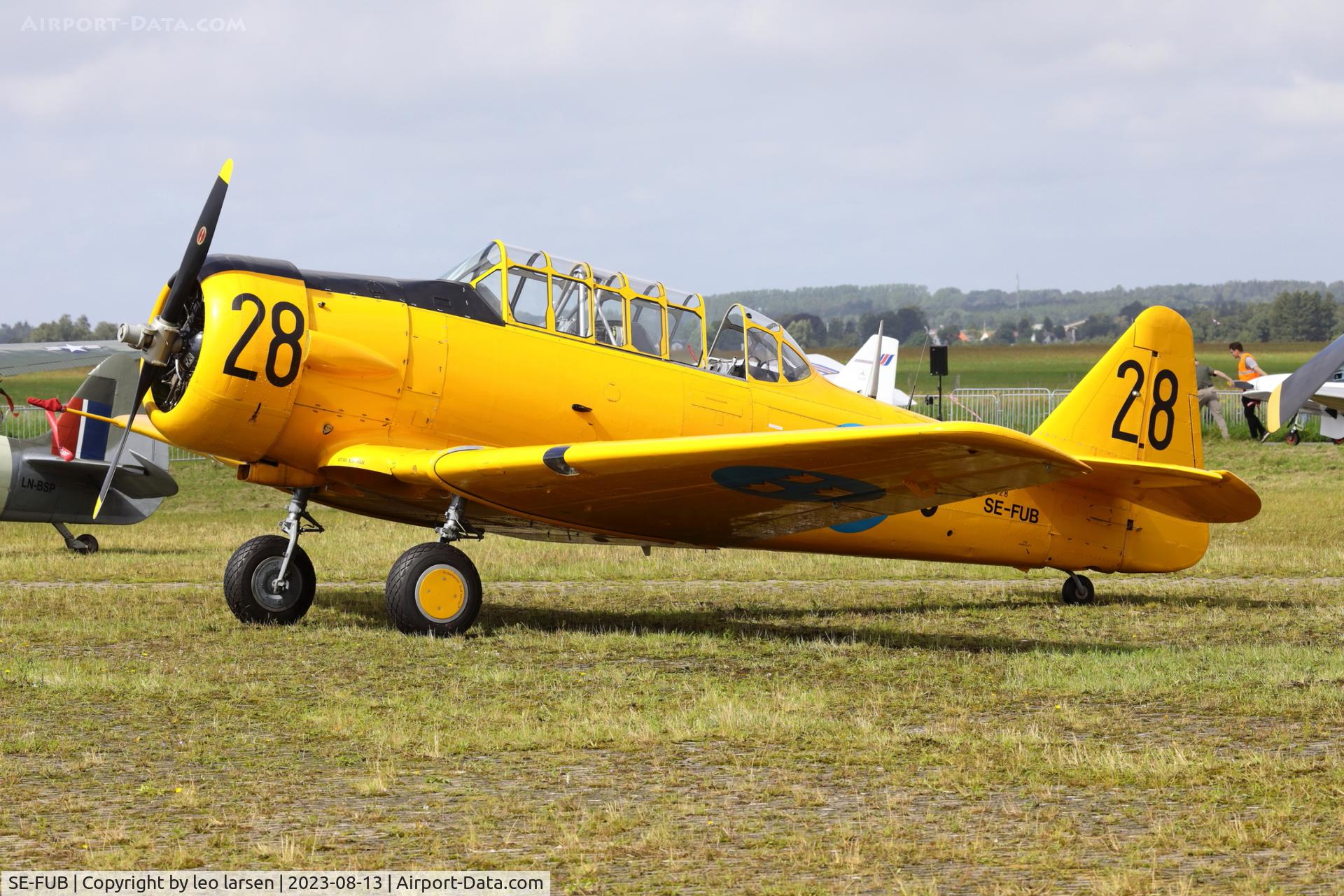 SE-FUB, 1943 Noorduyn Sk.16A Harvard C/N 14-725, Værløse Denmark 13.8.2023