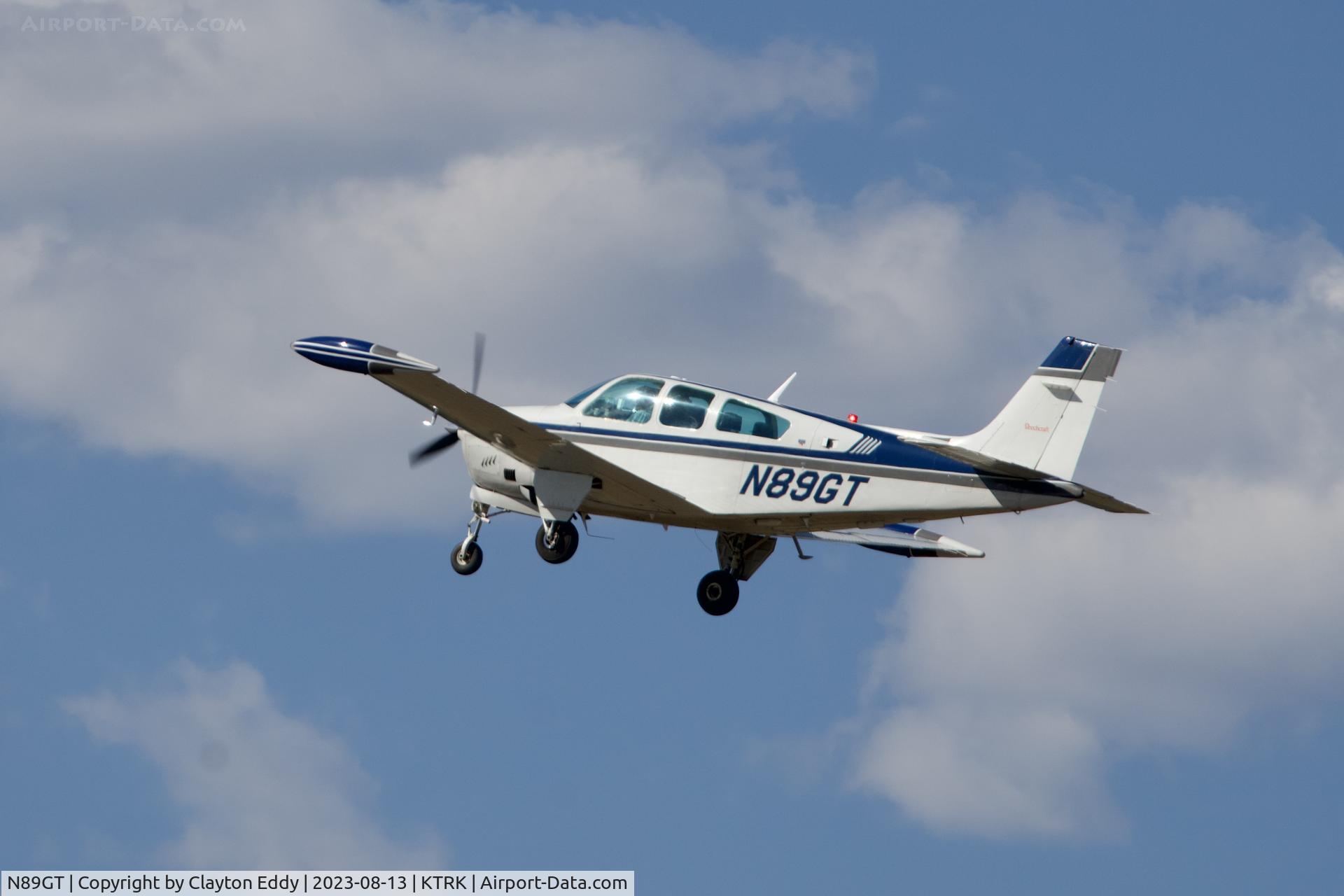 N89GT, 1989 Beech F33A Bonanza C/N CE-1383, Truckee Tahoe airport in California 2023.