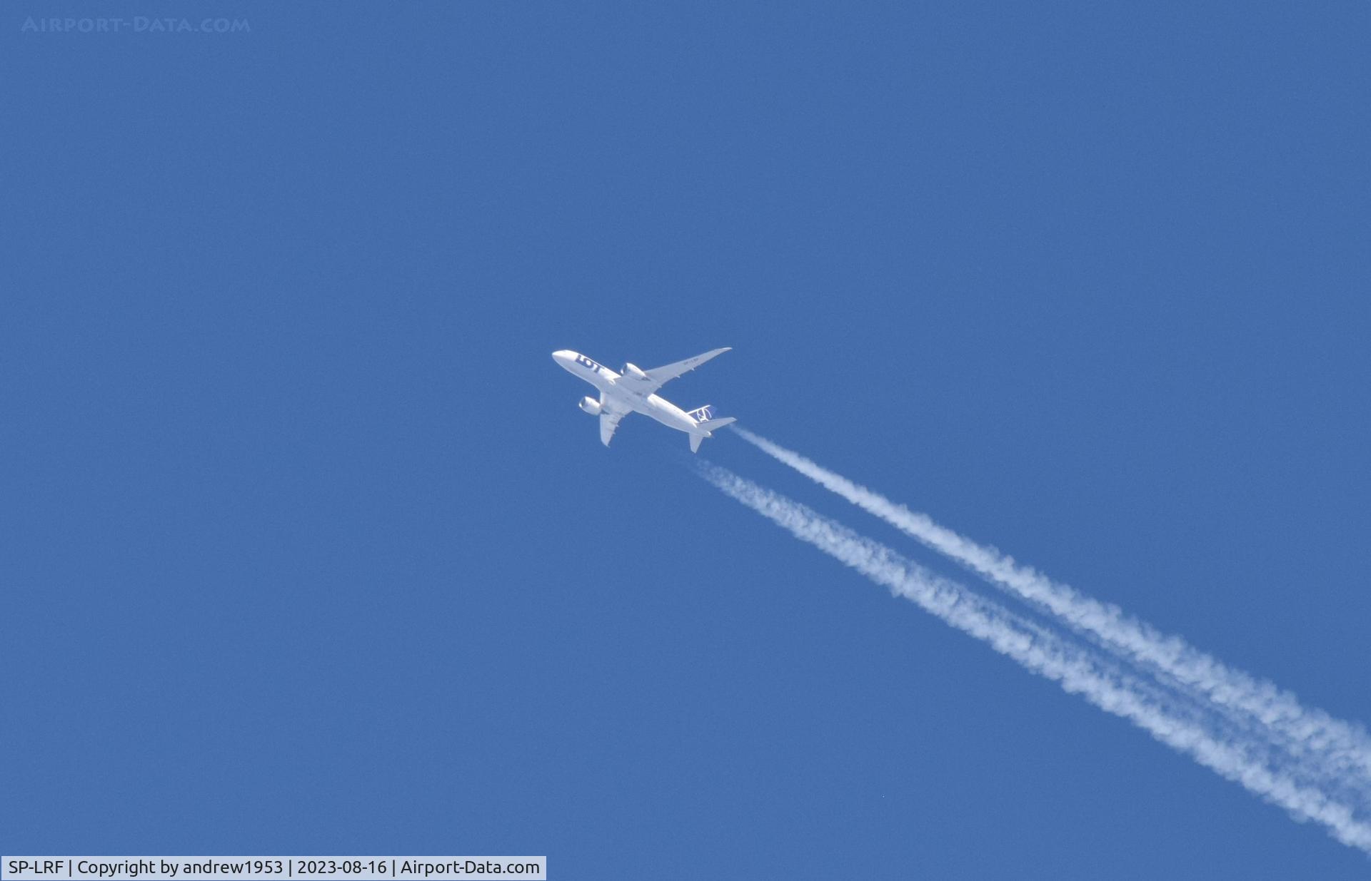 SP-LRF, 2014 Boeing 787-8 Dreamliner C/N 35942, SP-LRF over the Bristol Channel.