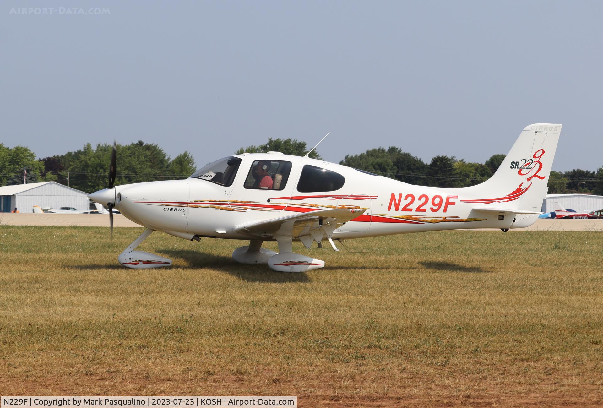 N229F, 2006 Cirrus SR22 C/N 2299, Cirrus SR22