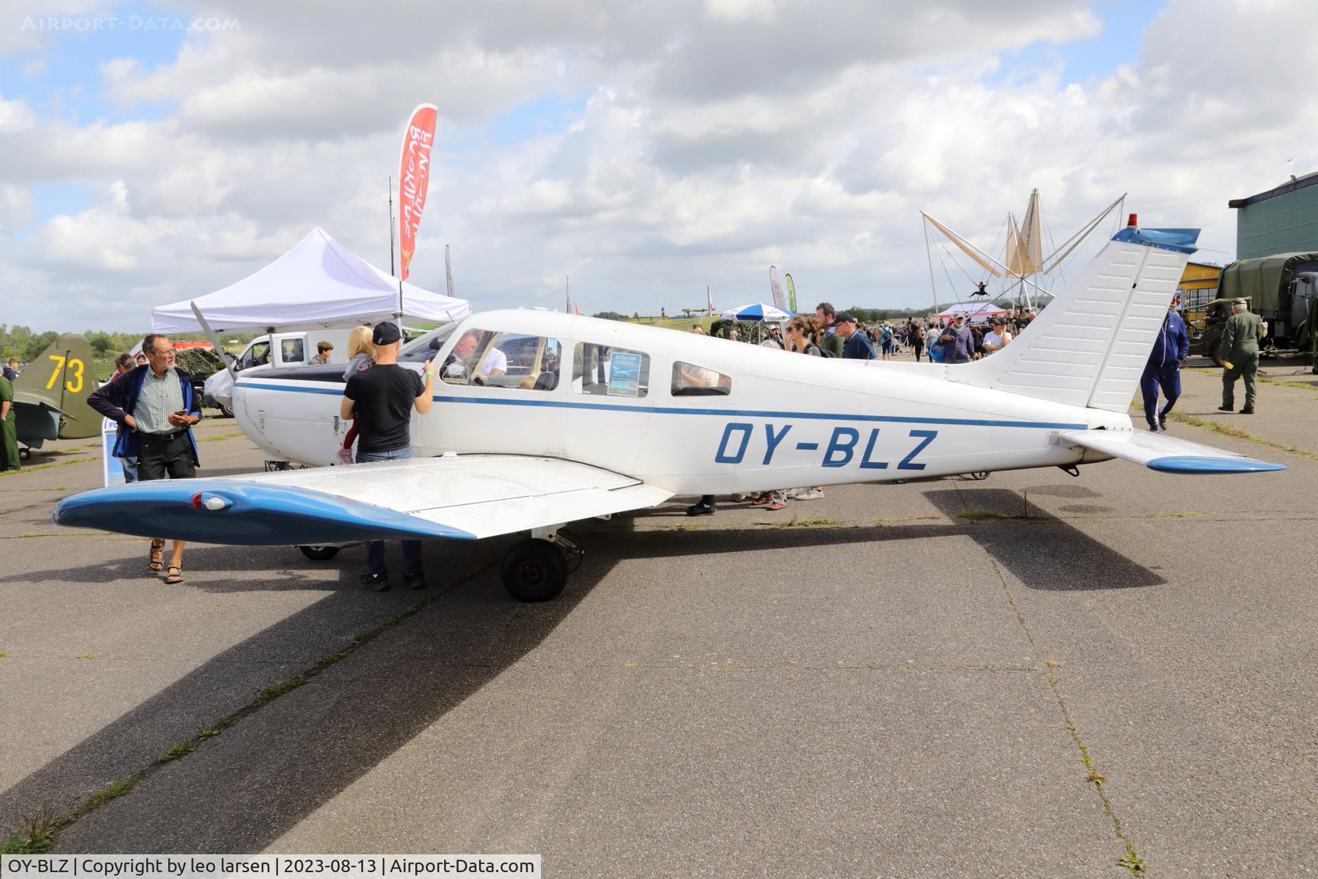 OY-BLZ, 1976 Piper PA-28-151 Cherokee Warrior C/N 28-7715092, Værløse 13.8.2023
