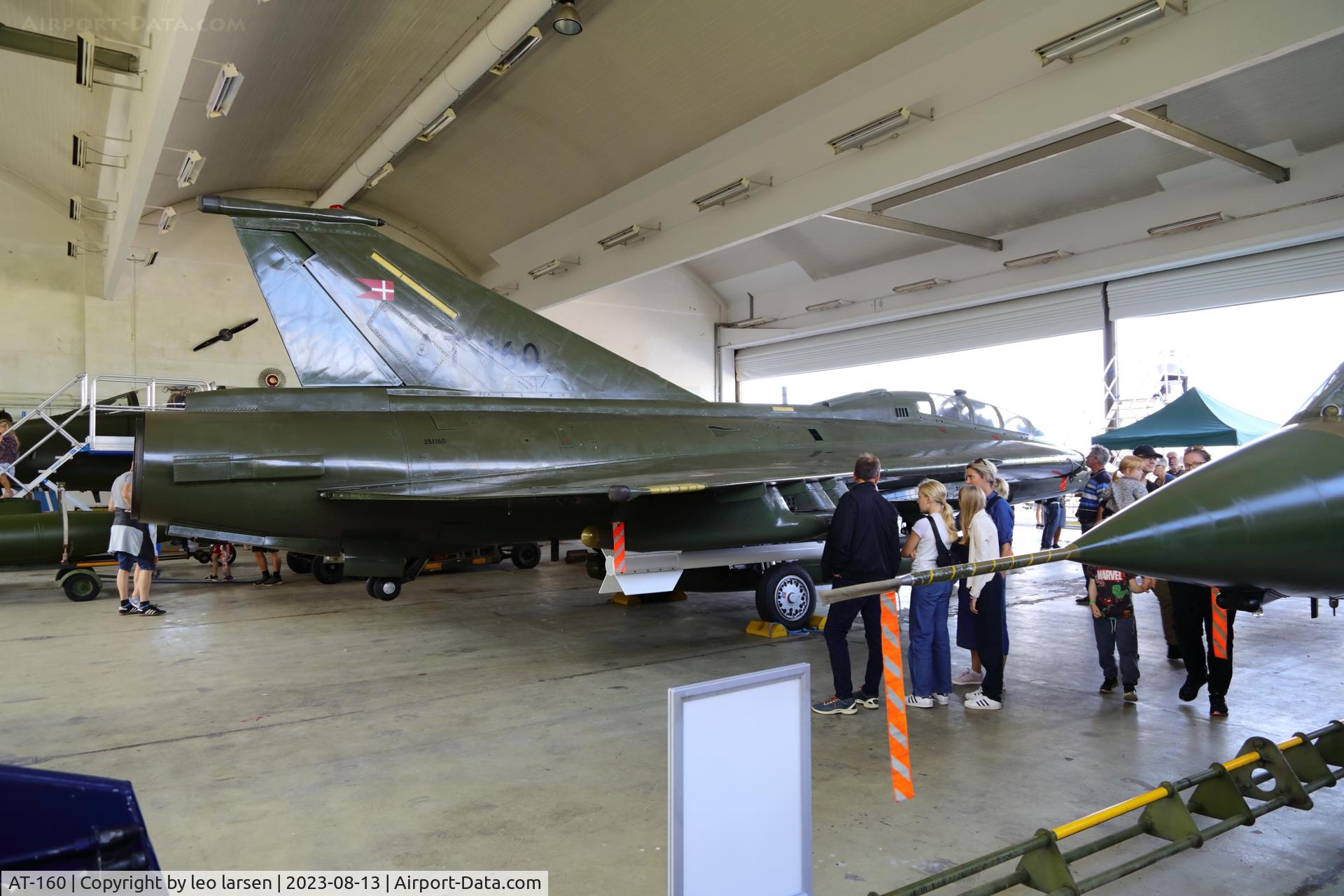 AT-160, 1977 Saab TF-35 Draken C/N 35-1160, Værløse 13.8.2023