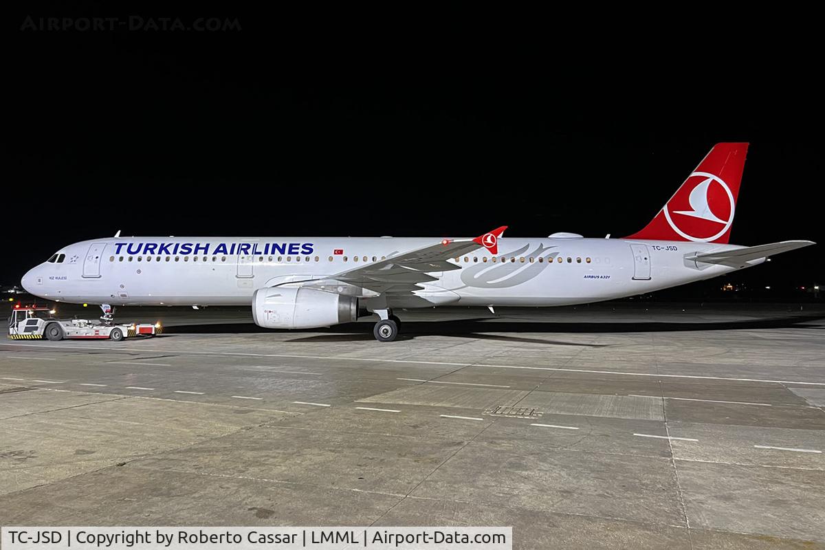 TC-JSD, 2012 Airbus A321-231 C/N 5388, Park 8