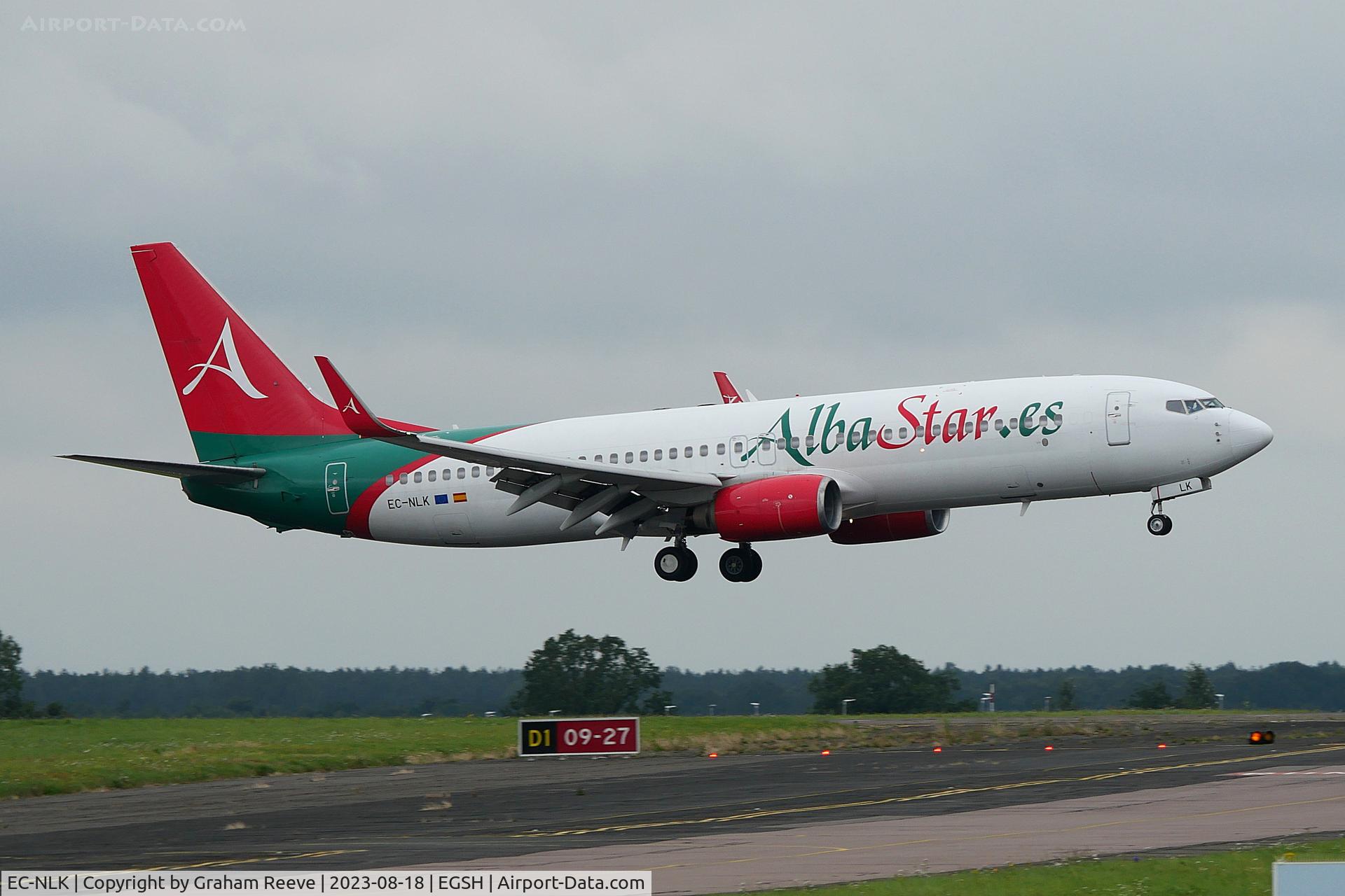 EC-NLK, 2003 Boeing 737-81M C/N 33104, Landing at Norwich.