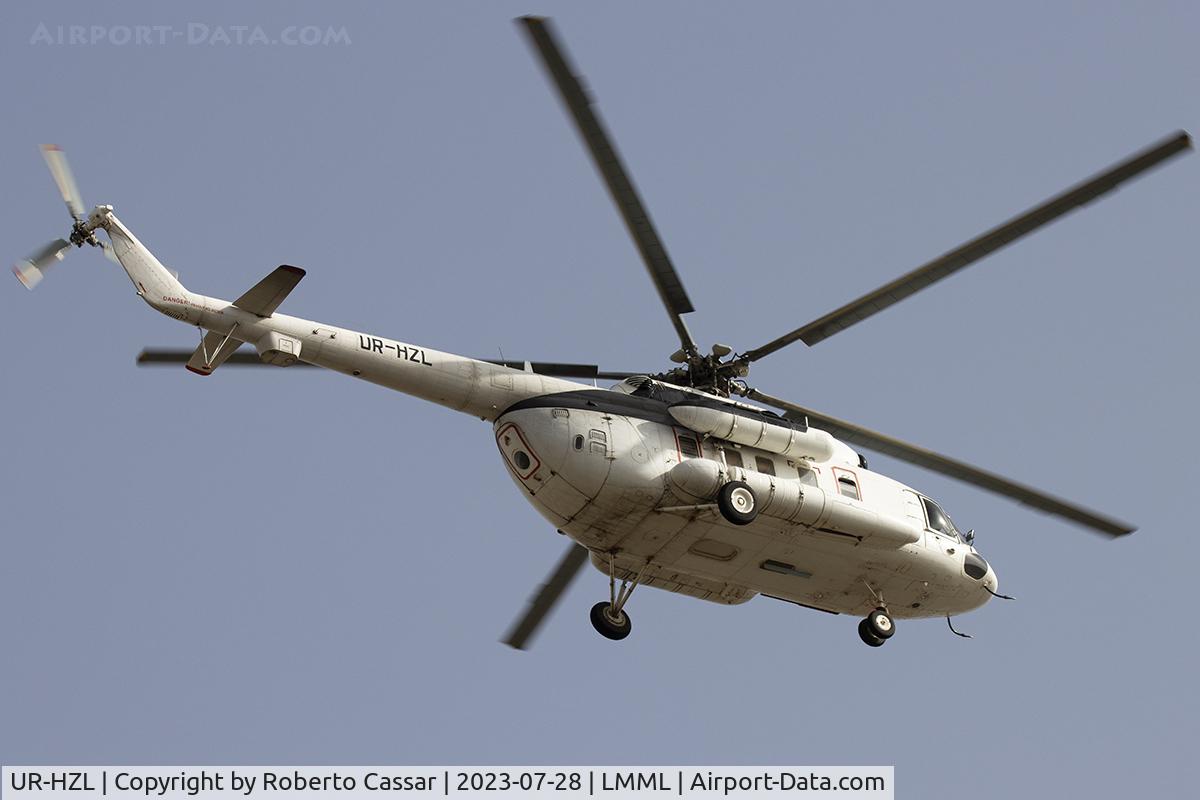 UR-HZL, Mil Mi-171E C/N 59489619851, Runway 23