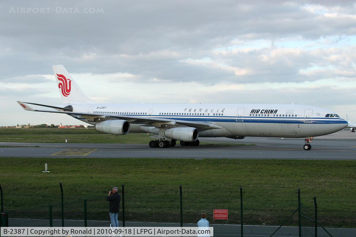 B-2387, Airbus A340-313 C/N 201, at cdg