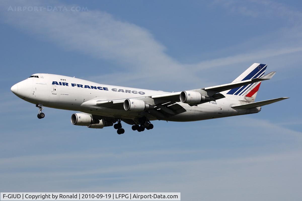 F-GIUD, 2004 Boeing 747-428F/ER/SCD C/N 32870, at cdg