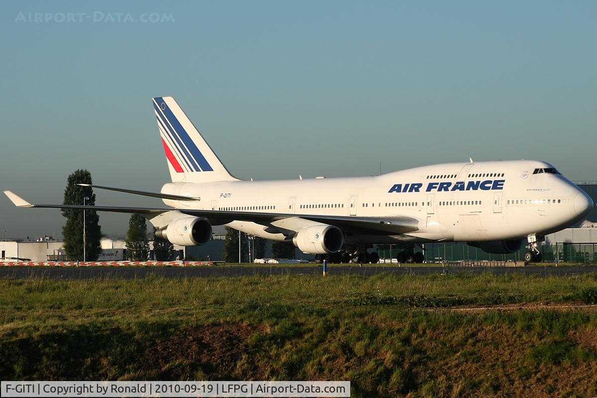 F-GITI, 2003 Boeing 747-428 C/N 32869, at cdg